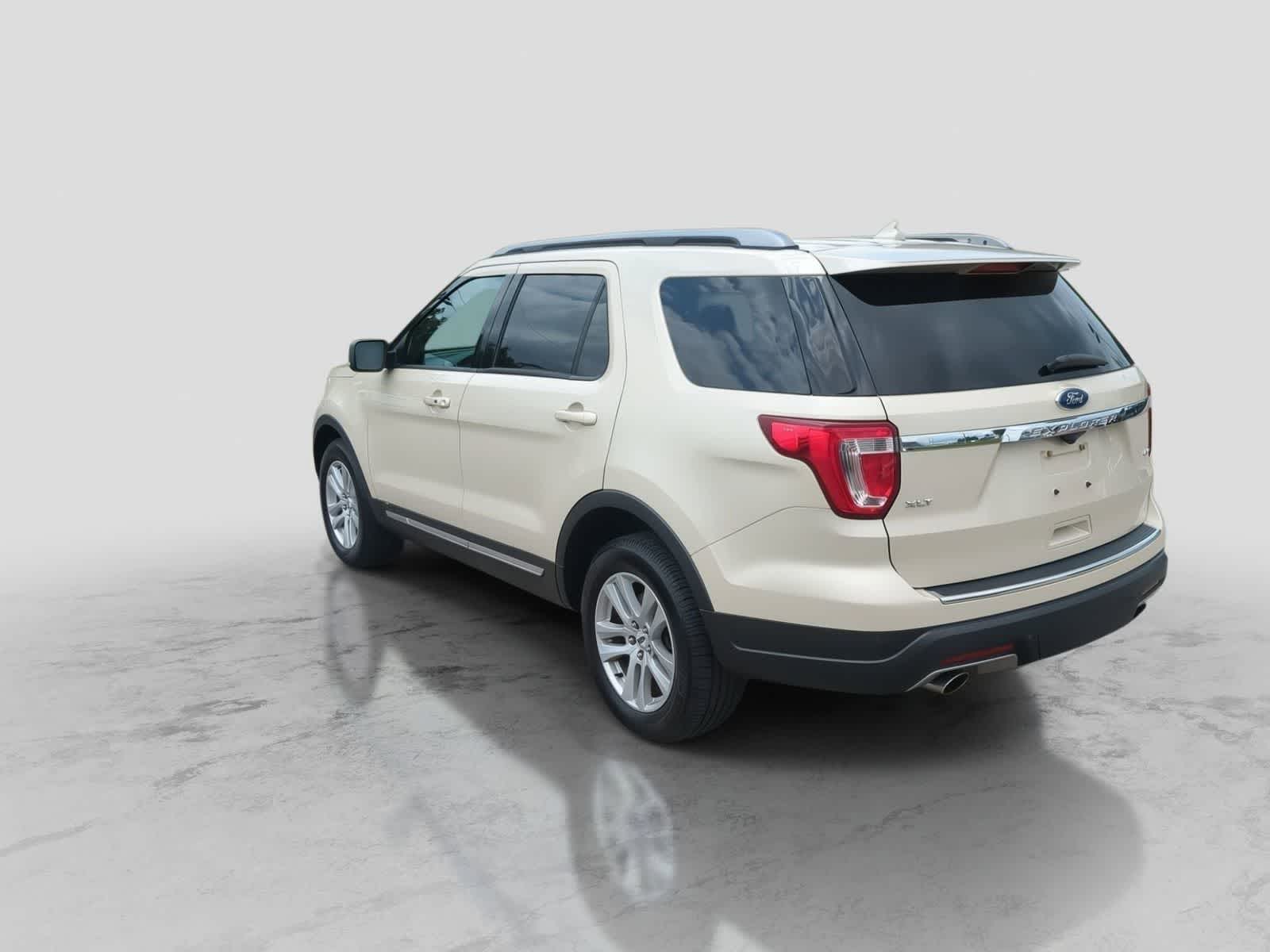 Thumbnail: 2018 Ford Explorer - 6