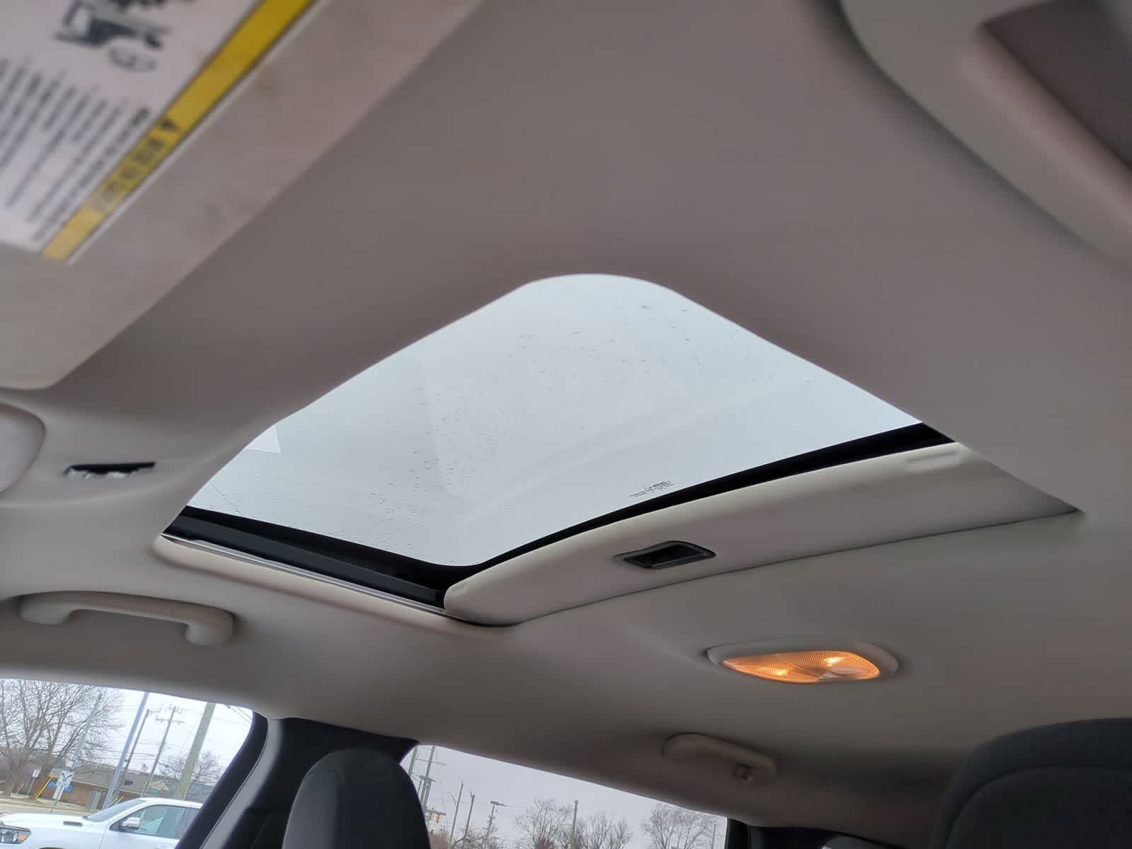 Thumbnail: 2014 Jeep Cherokee - 19