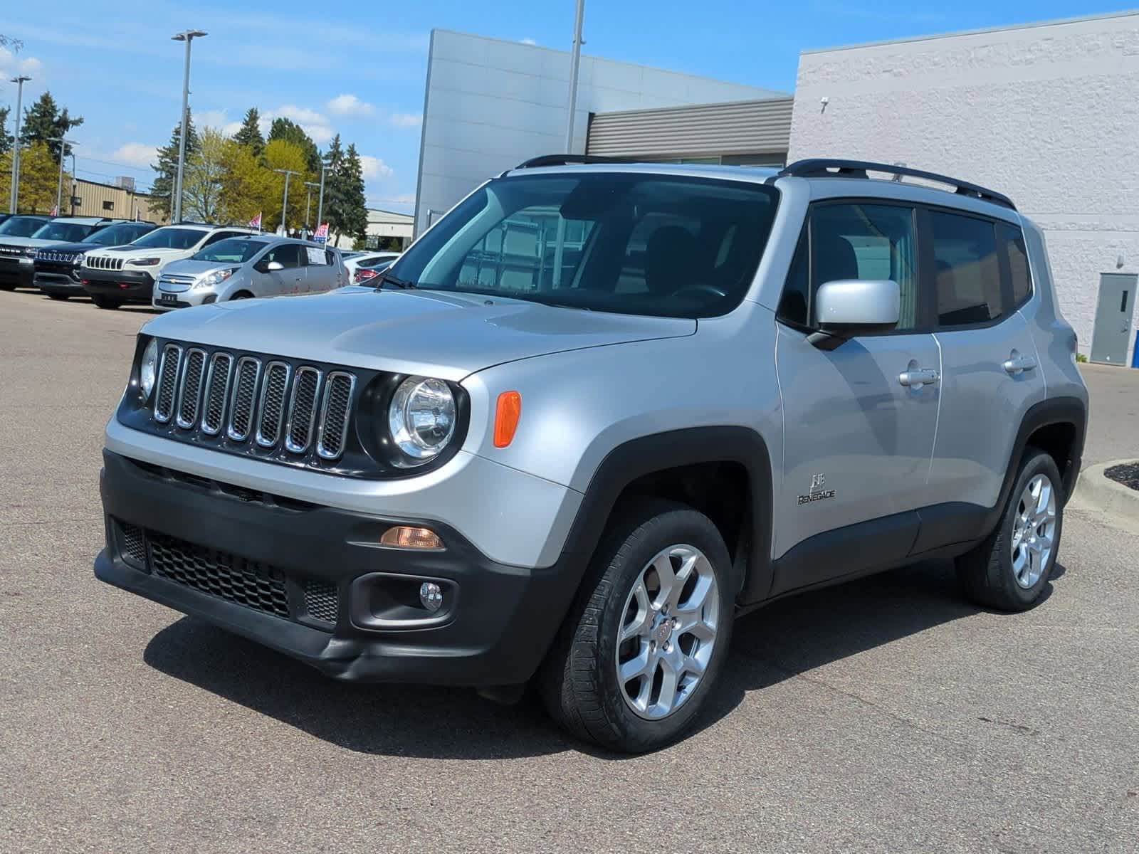 Thumbnail: 2018 Jeep Renegade - 4