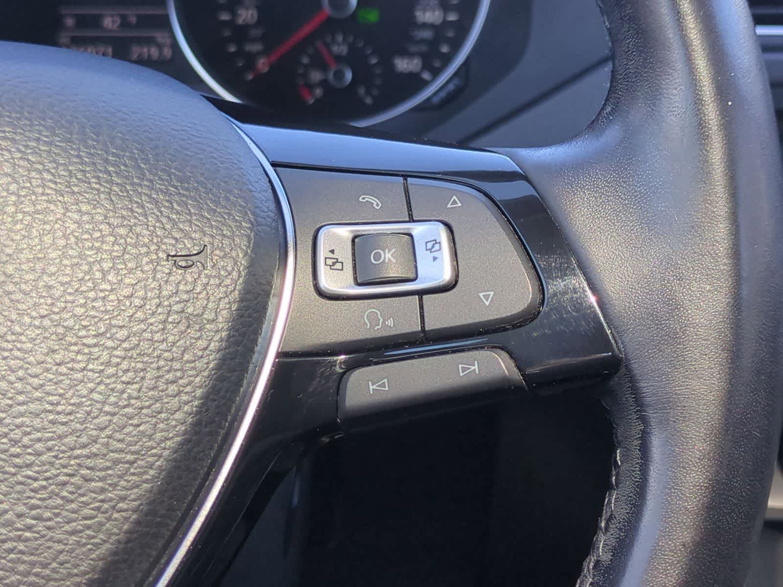 Thumbnail: 2015 Volkswagen Jetta - 26