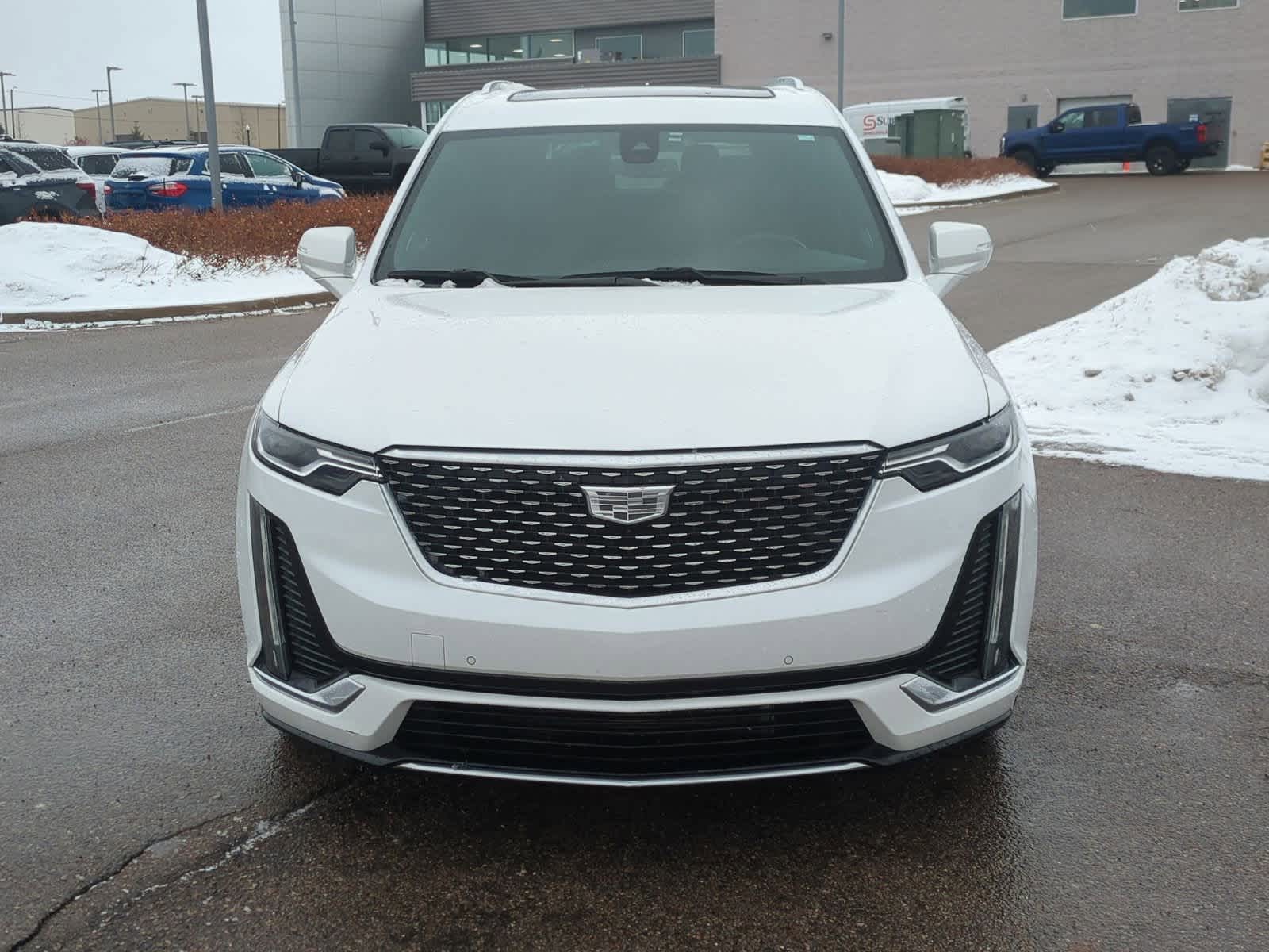 Thumbnail: 2024 Cadillac XT6 - 3