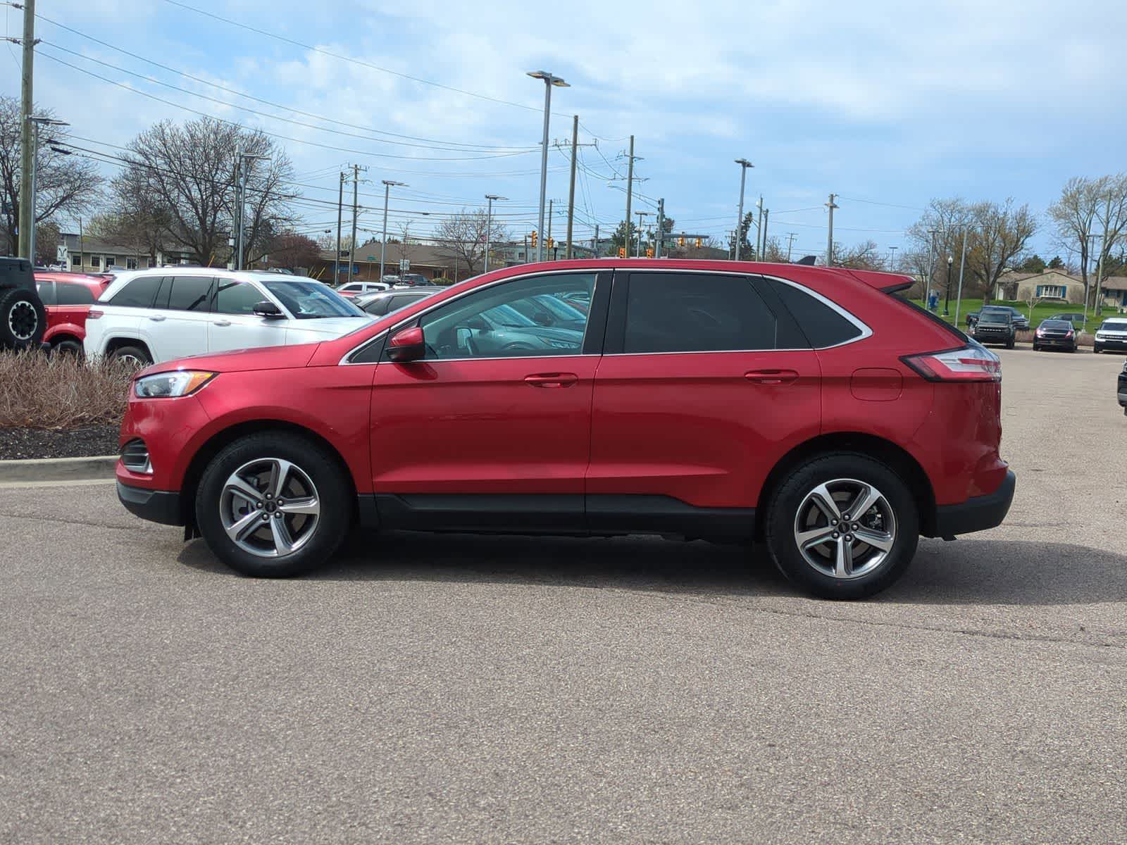 Thumbnail: 2023 Ford Edge - 5