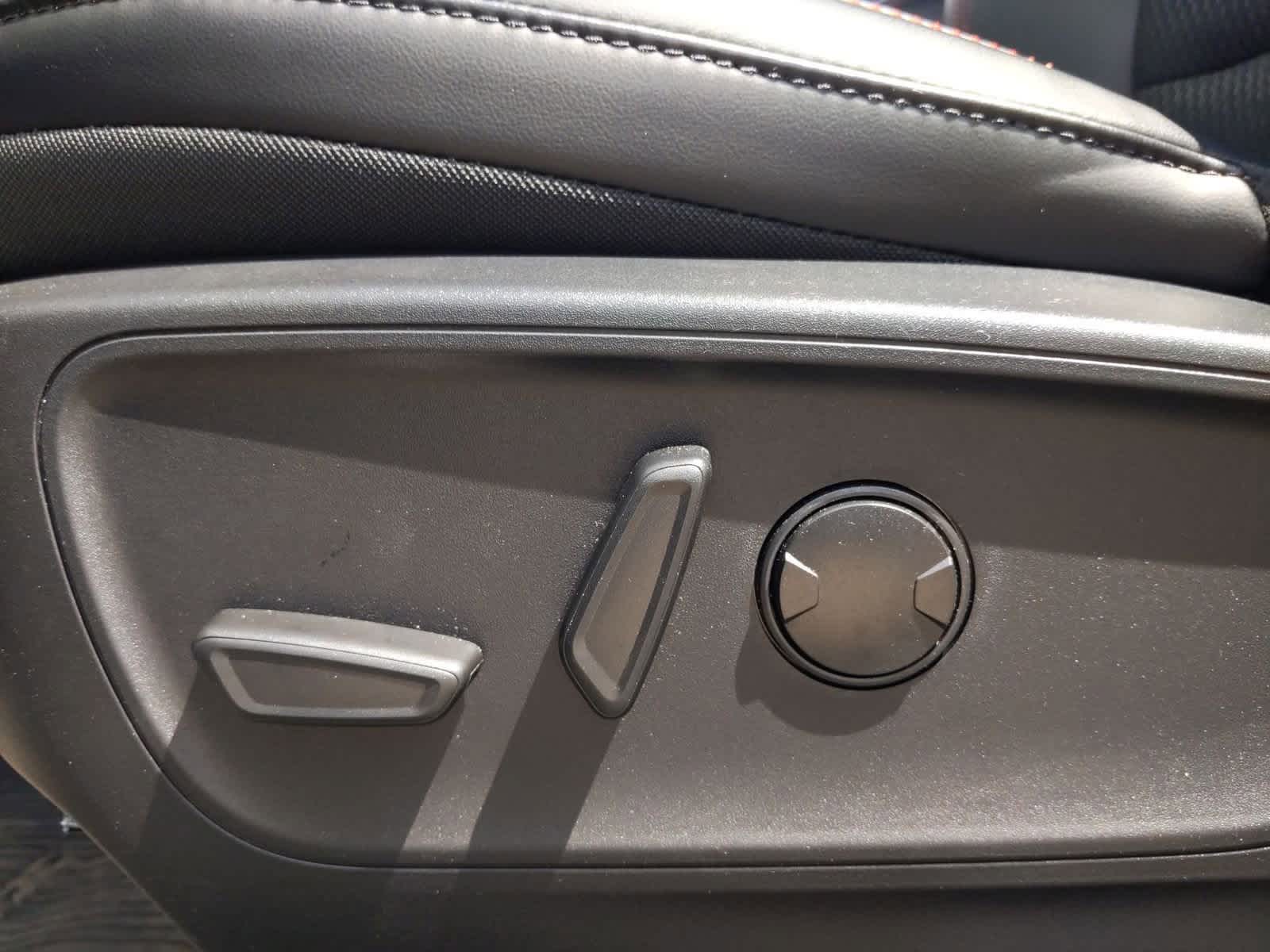 2025 Ford Escape ST-Line 17