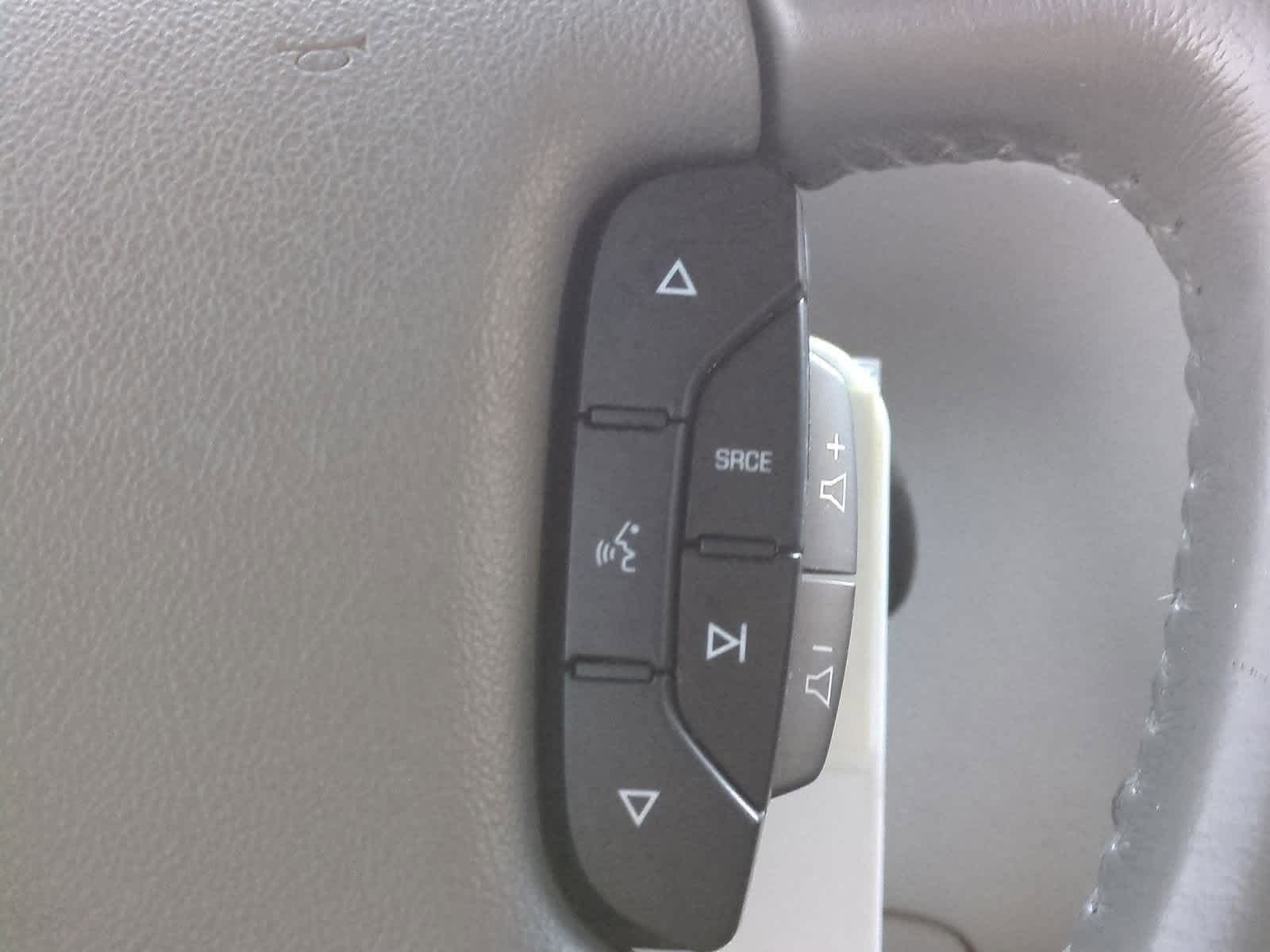 Thumbnail: 2006 Buick Lucerne - 24