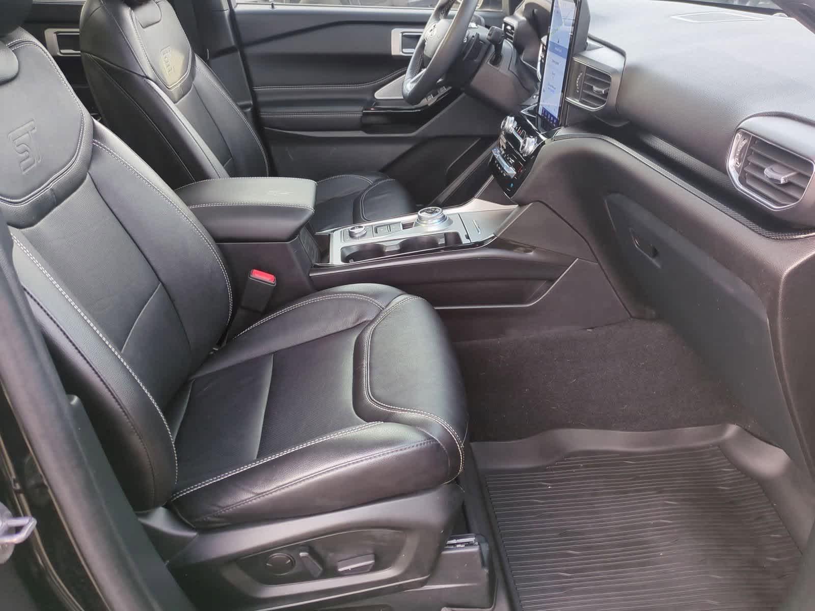 Thumbnail: 2024 Ford Explorer - 25