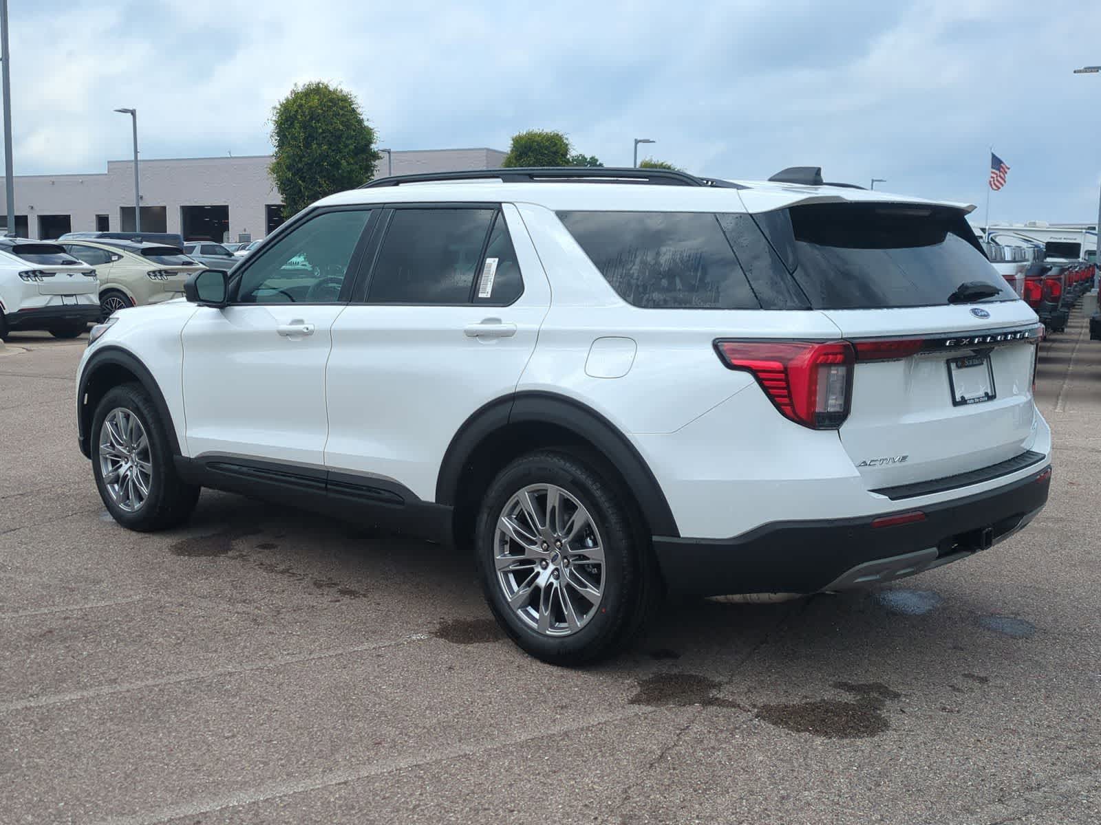 Thumbnail: 2026 Ford Explorer - 6