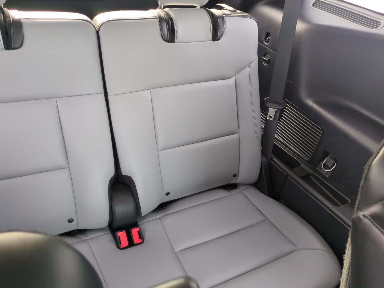 Thumbnail: 2021 Ford Explorer - 21