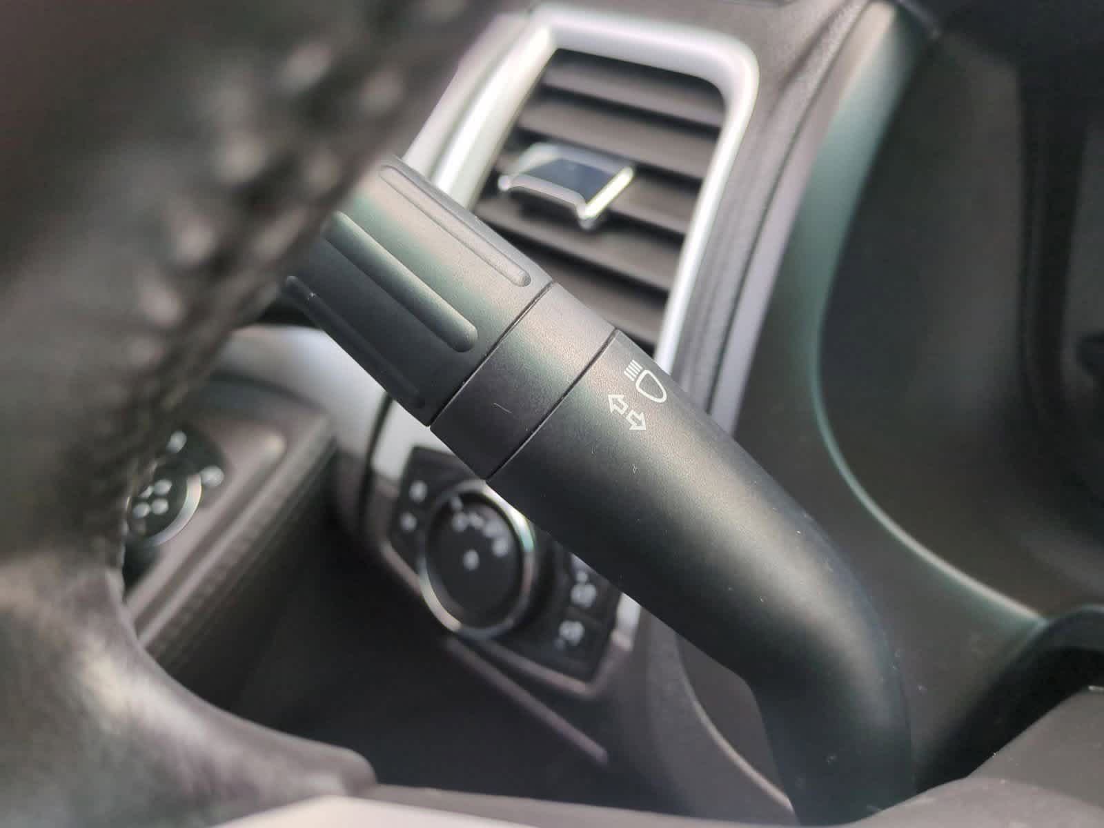 Thumbnail: 2015 Ford Explorer - 30