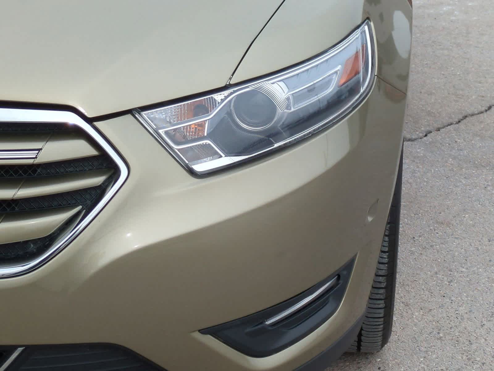 Thumbnail: 2013 Ford Taurus - 11