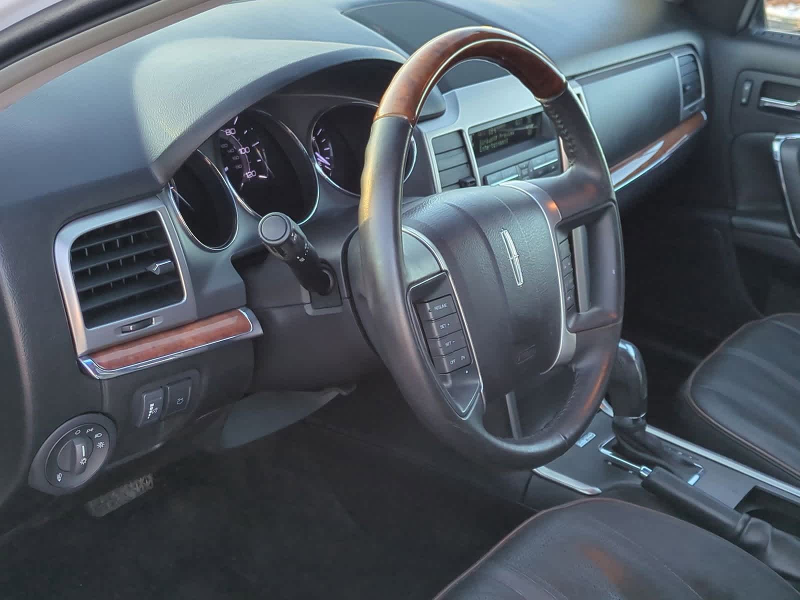 Thumbnail: 2012 Lincoln MKZ - 10