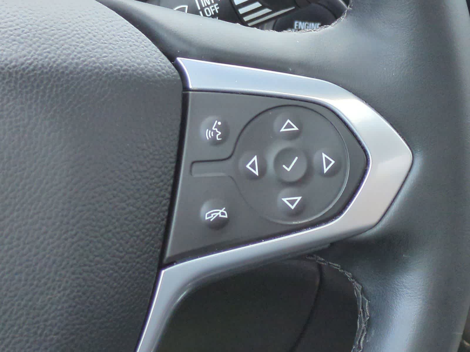 Thumbnail: 2023 Chevrolet Traverse - 26