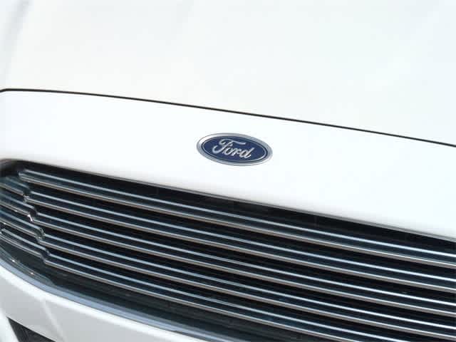 2016 Ford Fusion SE 12