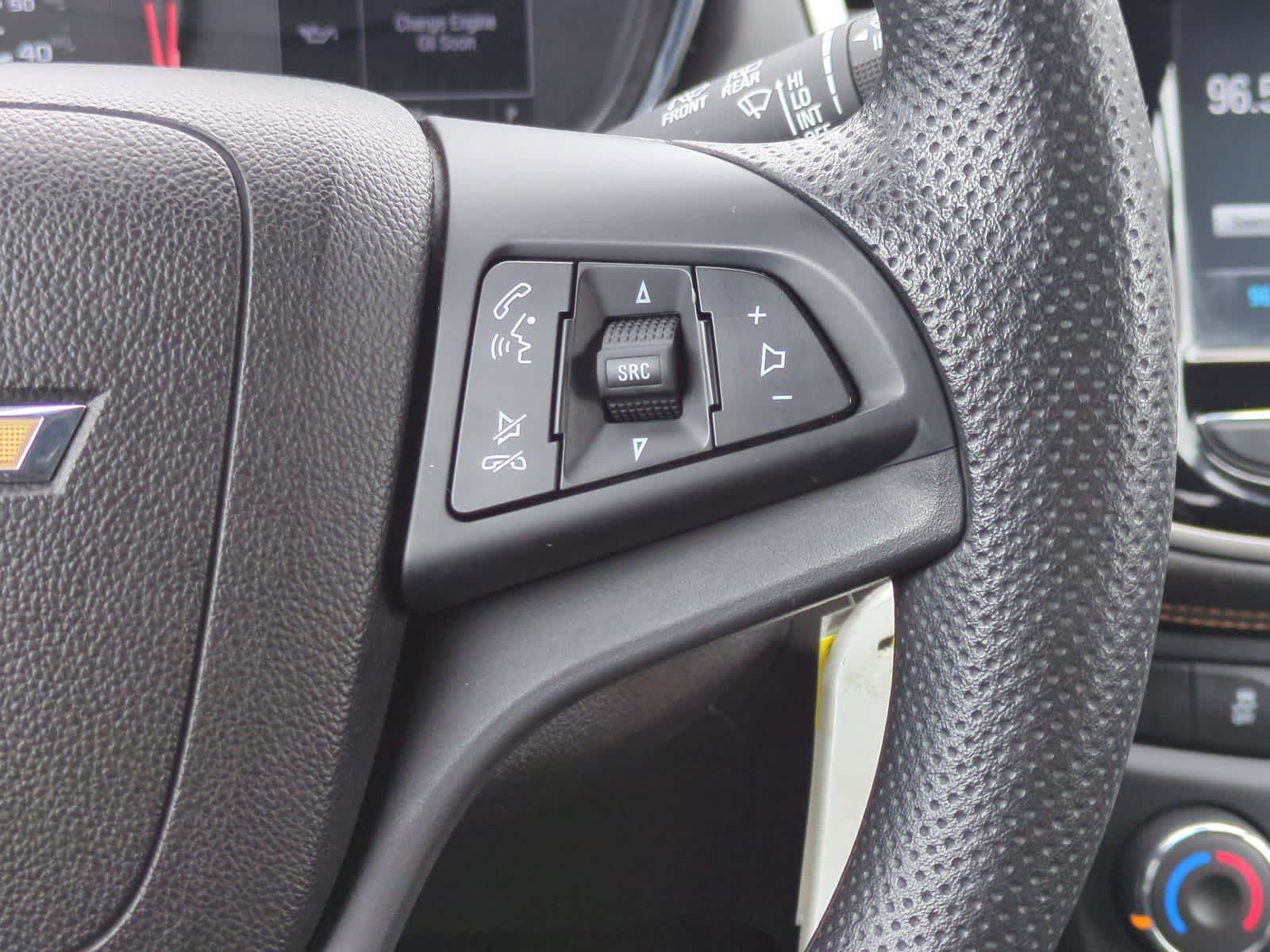 Thumbnail: 2017 Chevrolet Trax - 22