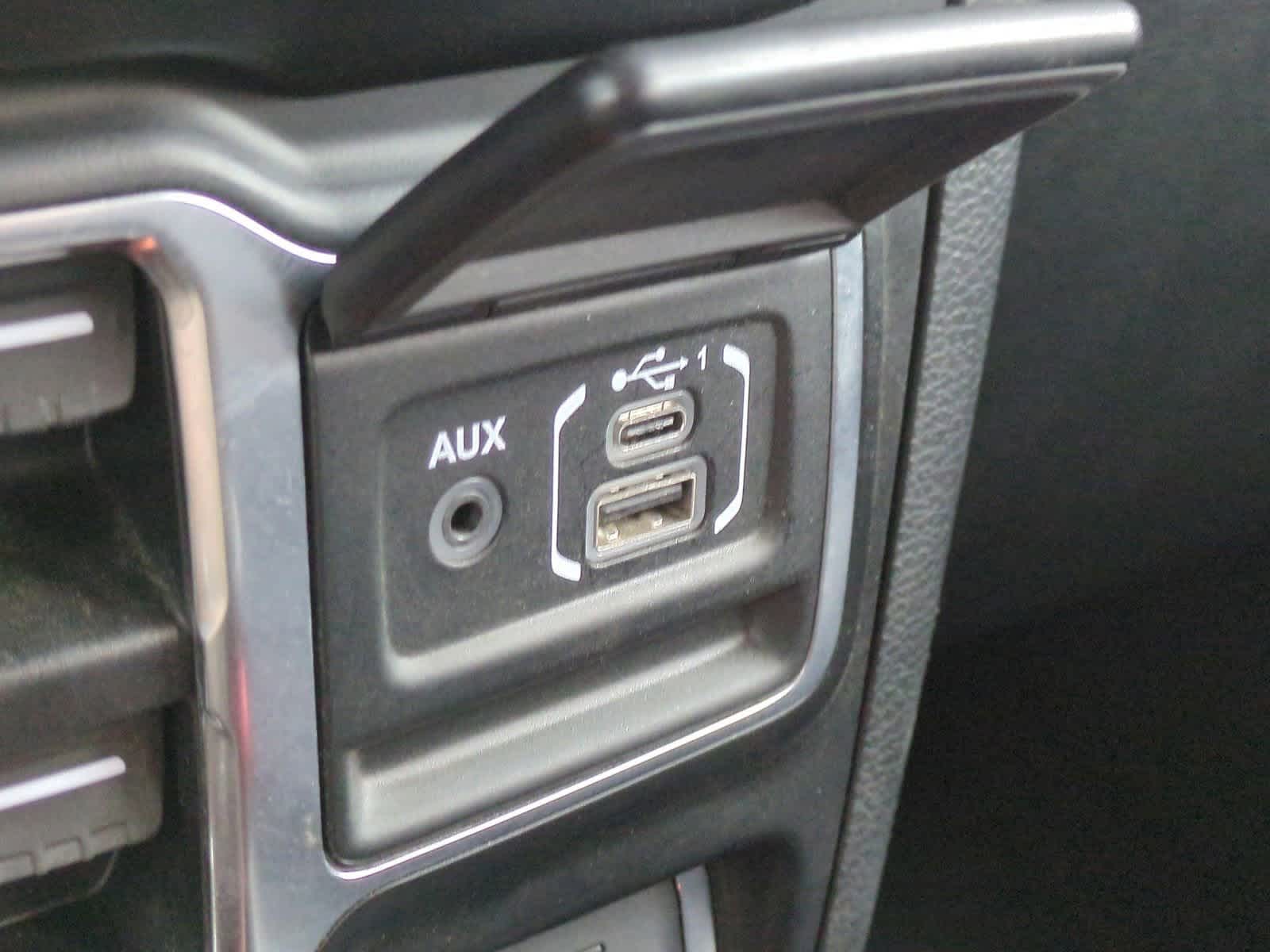 Thumbnail: 2023 Jeep Wrangler - 31