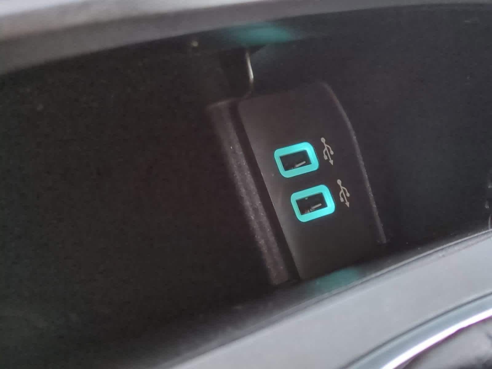 Thumbnail: 2016 Ford Edge - 30