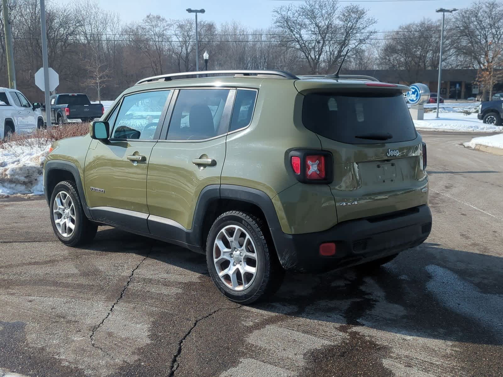 Thumbnail: 2015 Jeep Renegade - 6