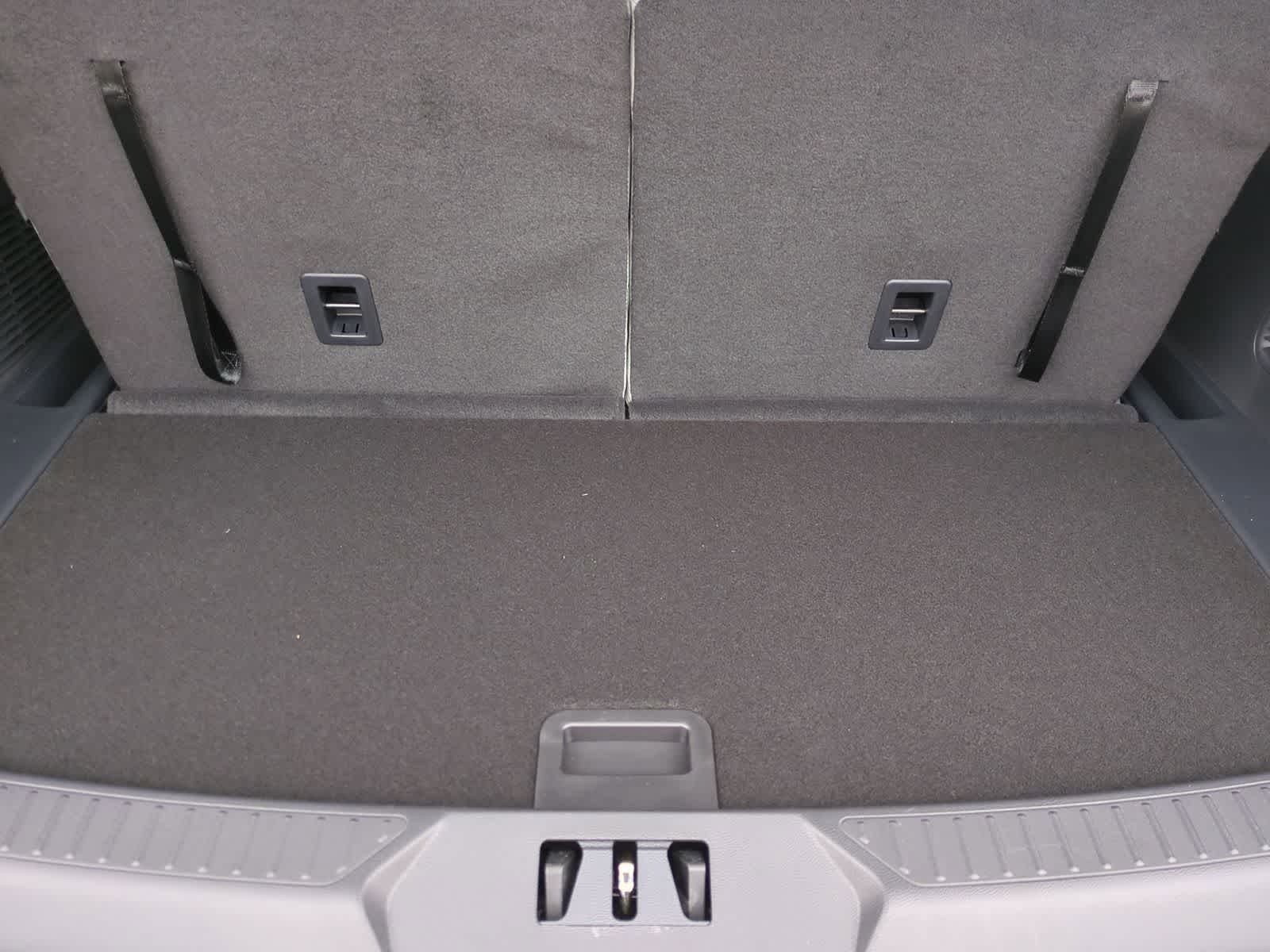 Thumbnail: 2026 Ford Explorer - 33