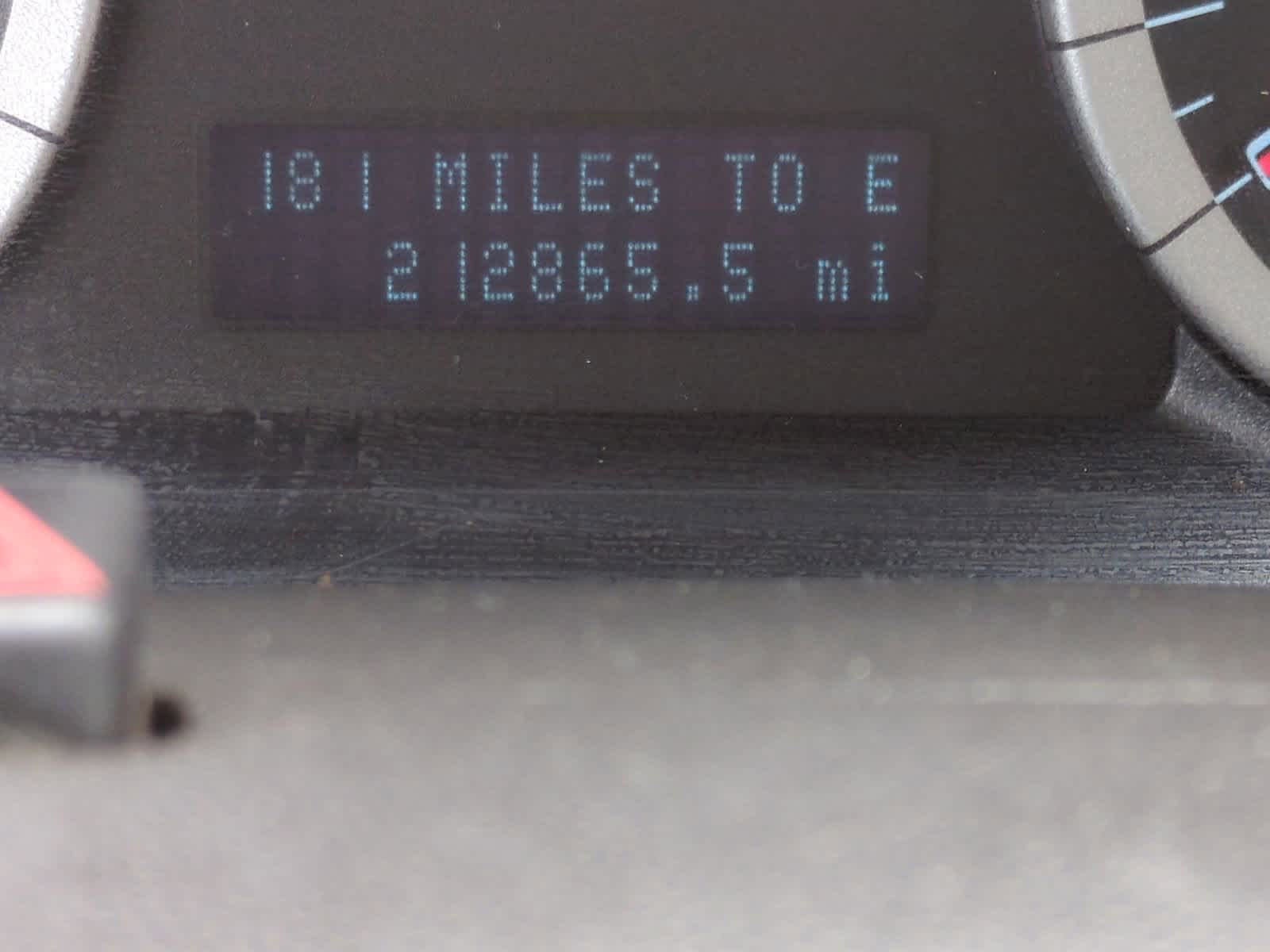 Thumbnail: 2010 Ford Escape - 32
