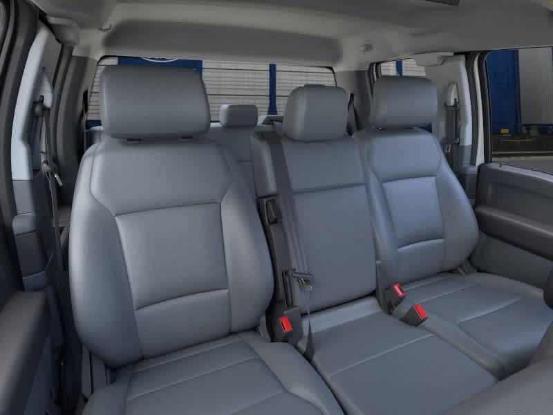 2025 Ford Econoline E-350 10