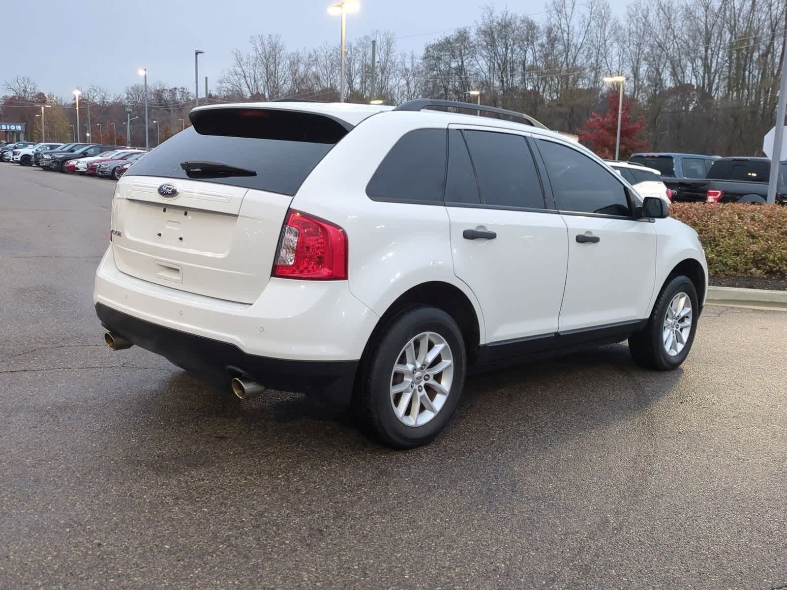 Thumbnail: 2013 Ford Edge - 8