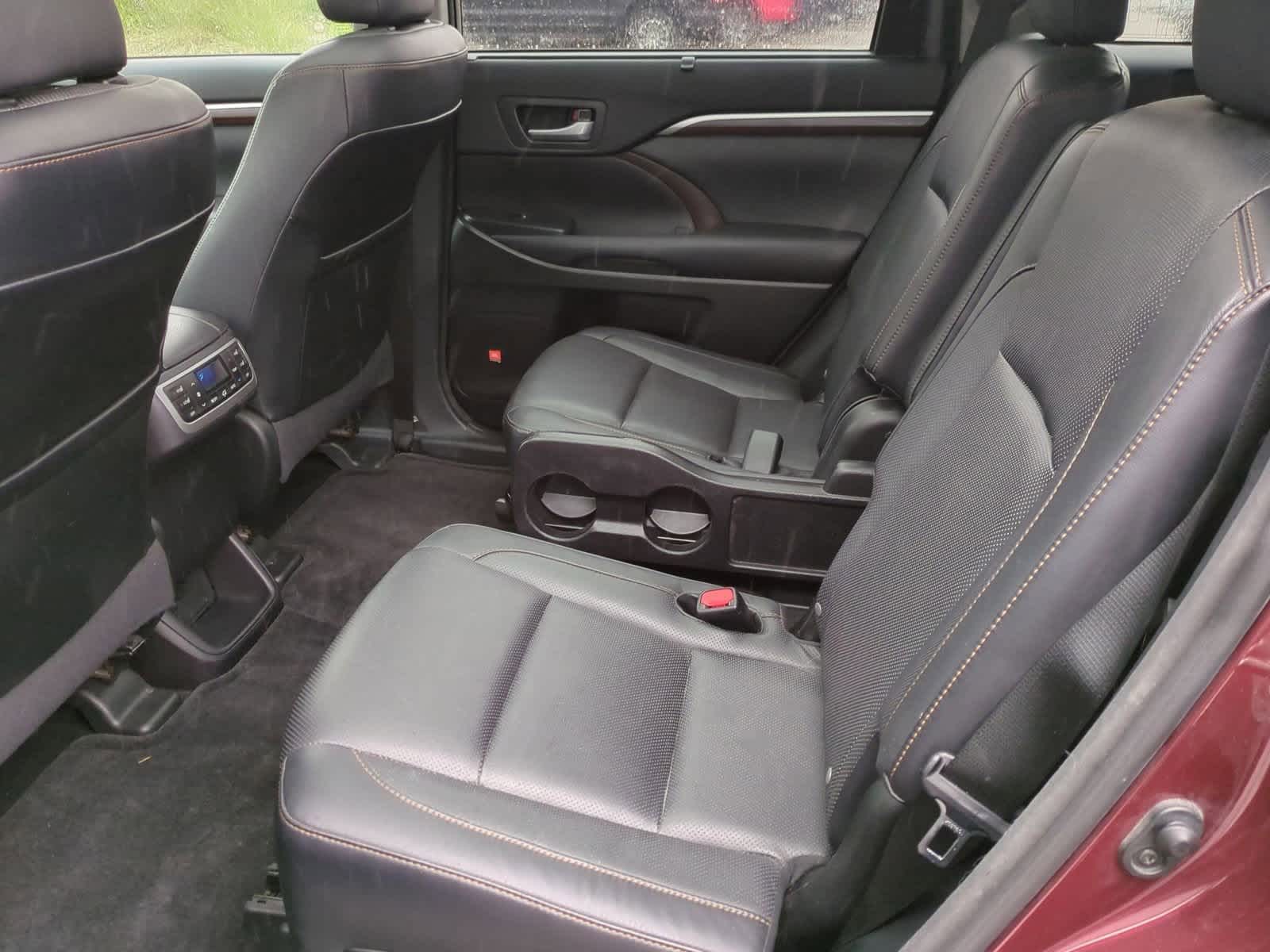 Thumbnail: 2015 Toyota Highlander - 20