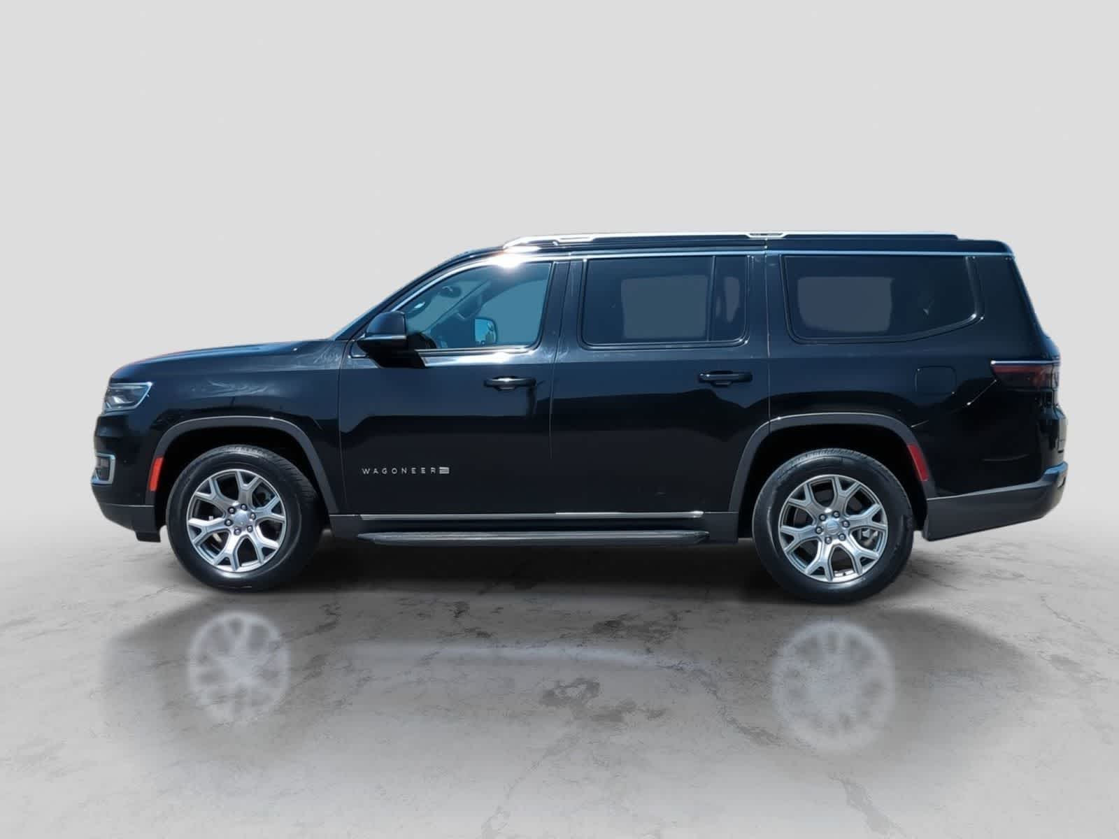 Thumbnail: 2022 Jeep Wagoneer - 5