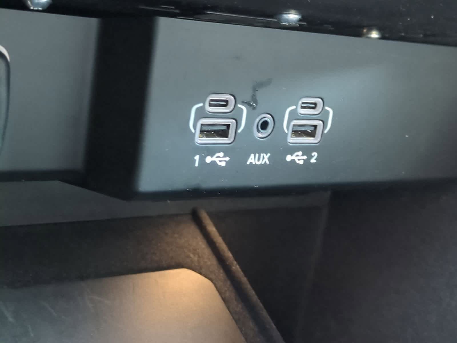 Thumbnail: 2024 Jeep Wagoneer - 32