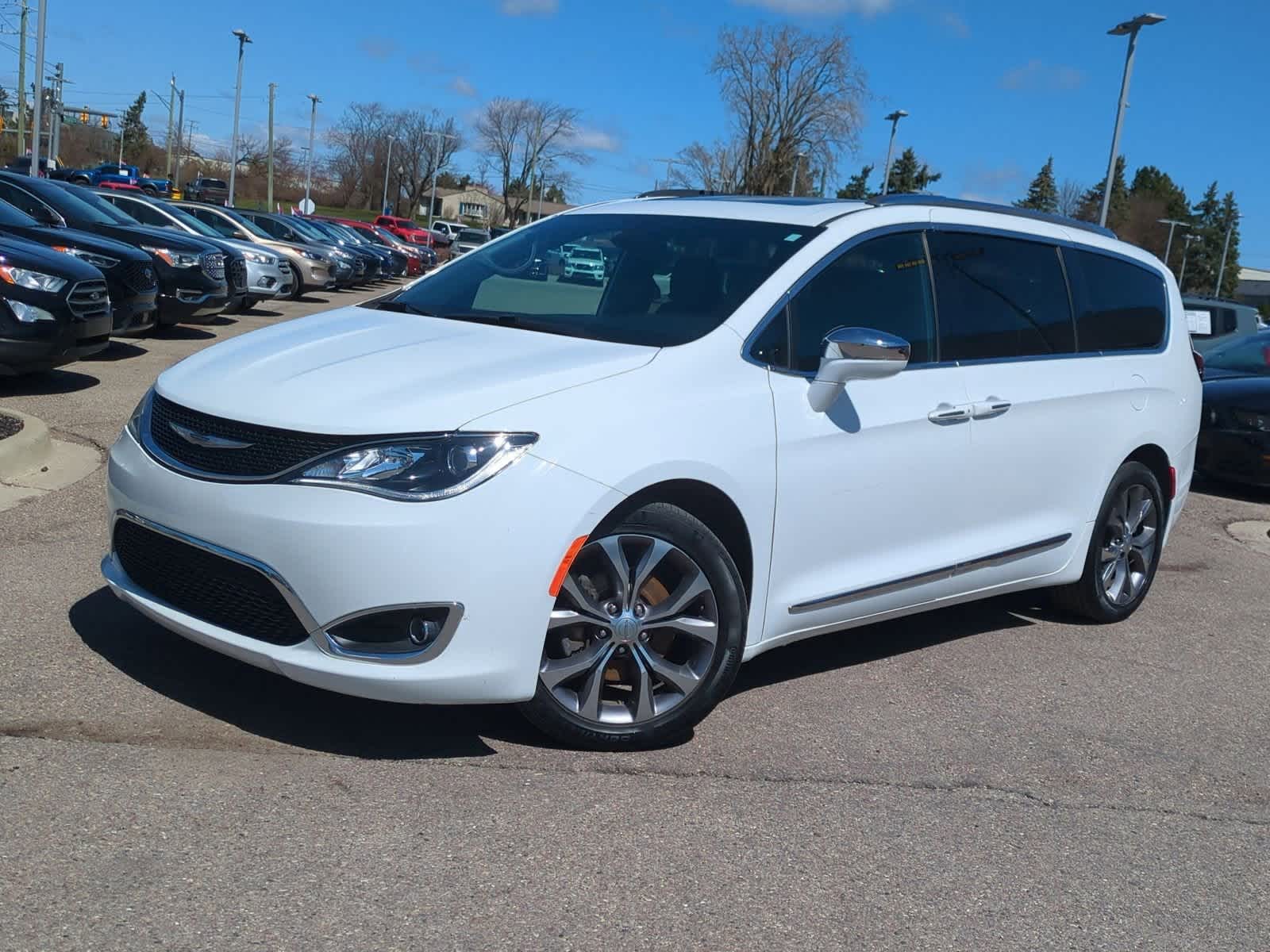 2020 Chrysler Pacifica Limited 35th Anniversary -
                  Waterford, MI
