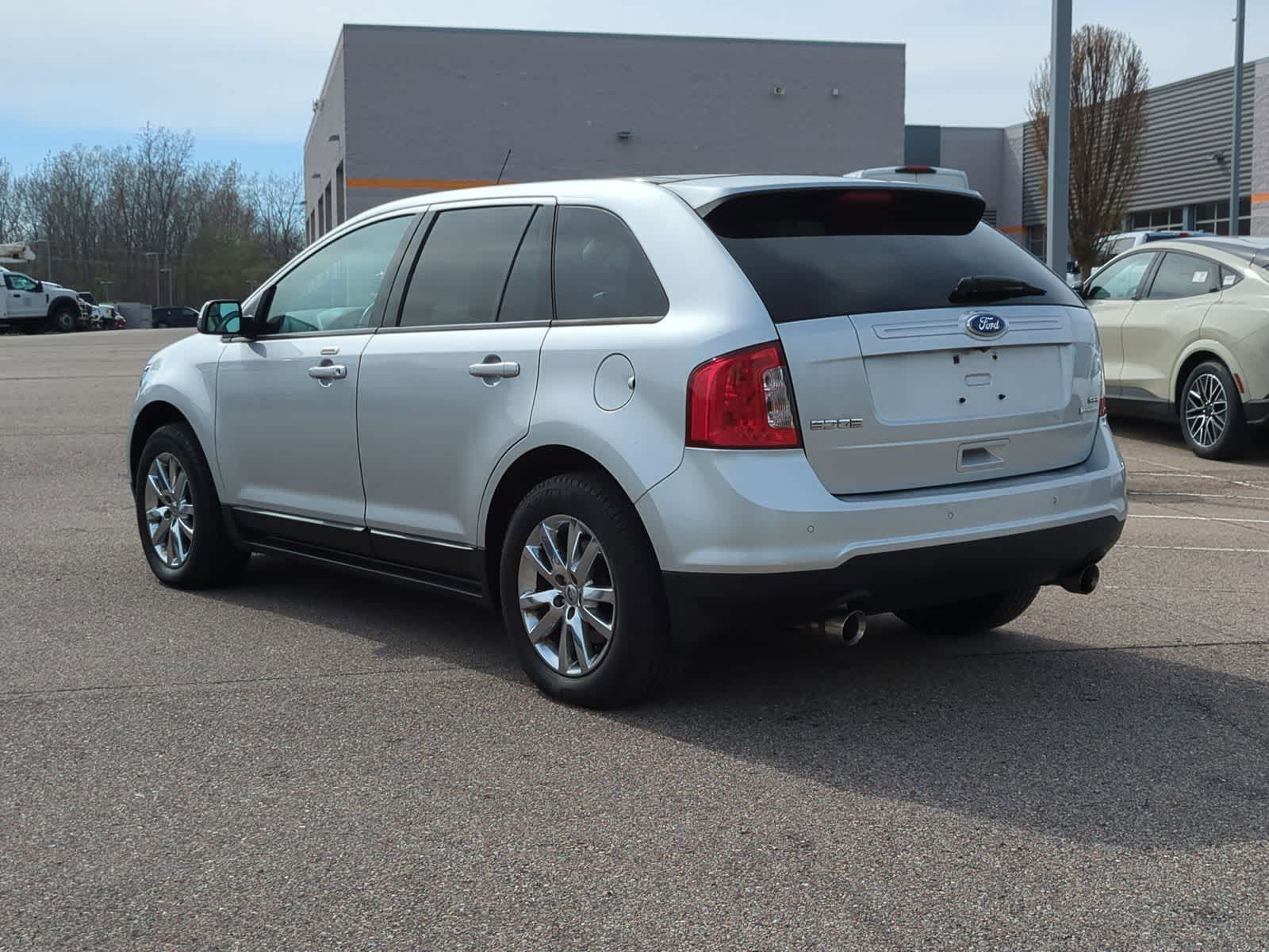Thumbnail: 2012 Ford Edge - 6