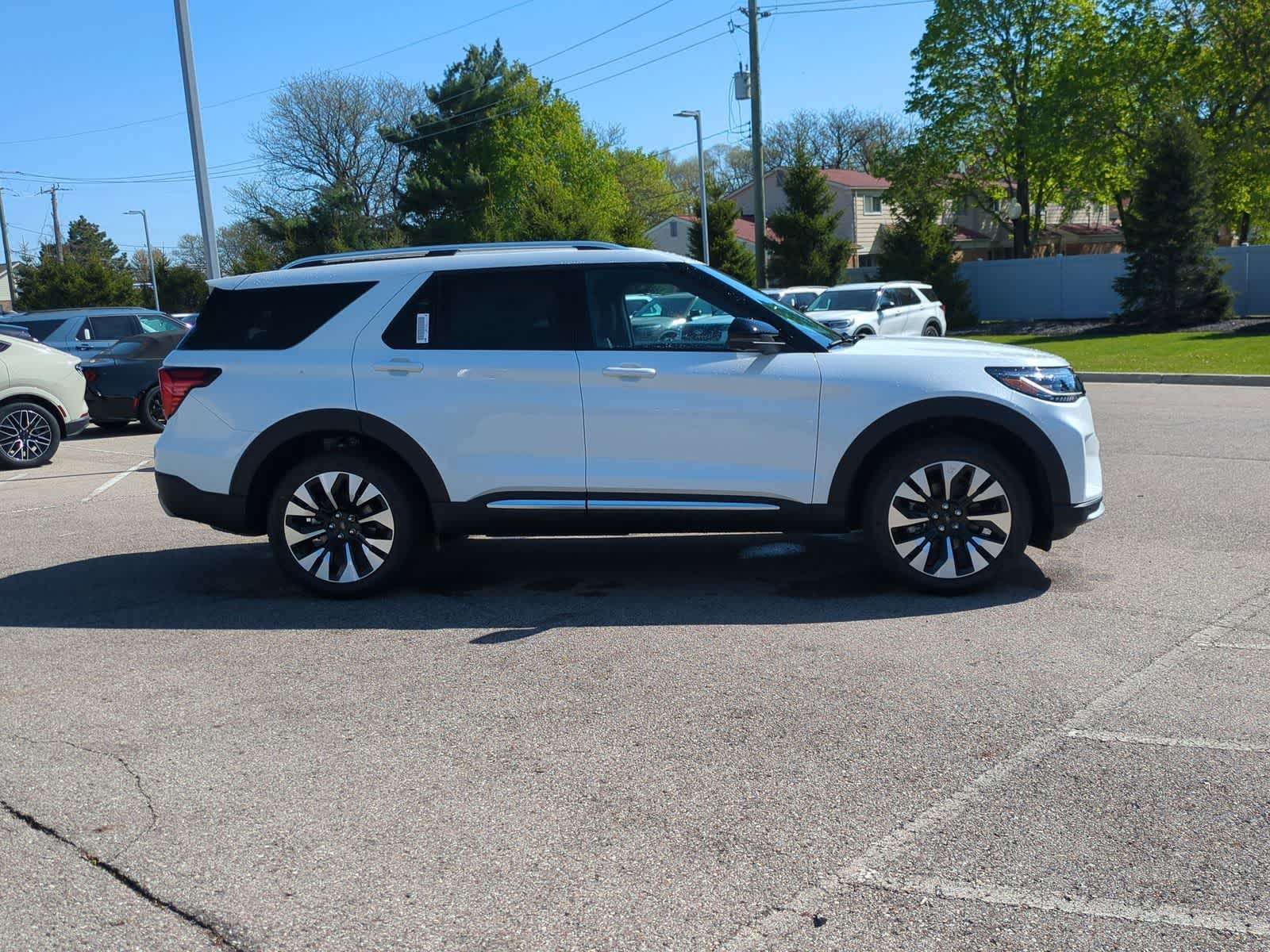 Thumbnail: 2026 Ford Explorer - 9