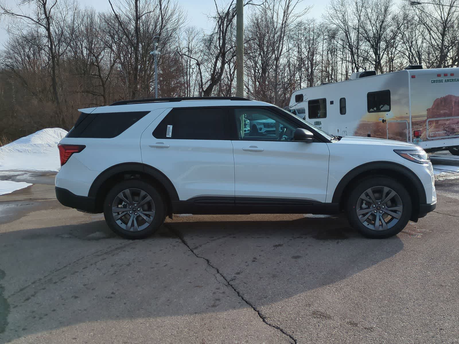 Thumbnail: 2026 Ford Explorer - 9