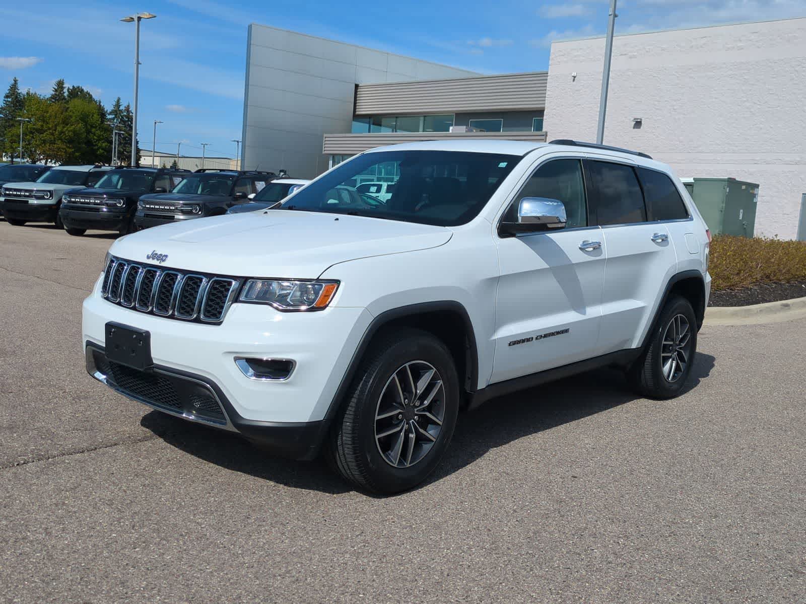 Thumbnail: 2019 Jeep Grand Cherokee - 4