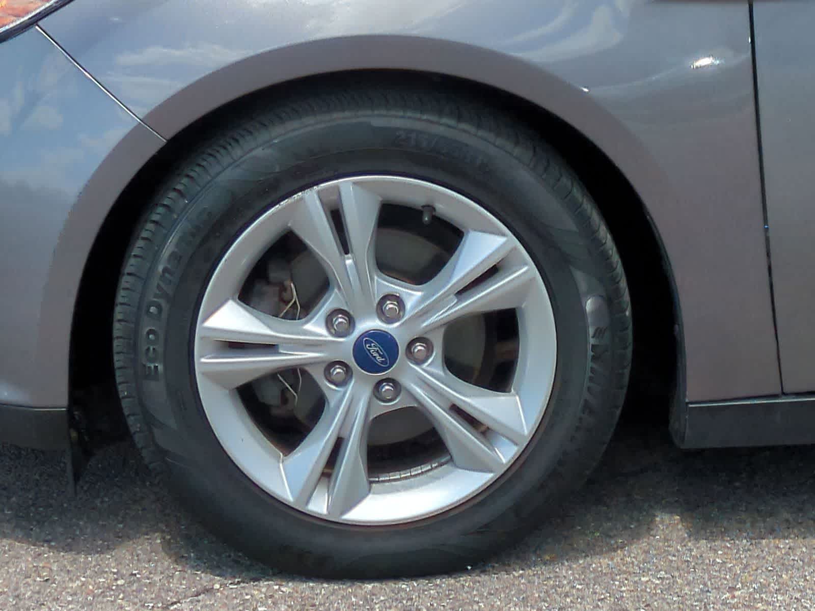 Thumbnail: 2014 Ford Focus - 14