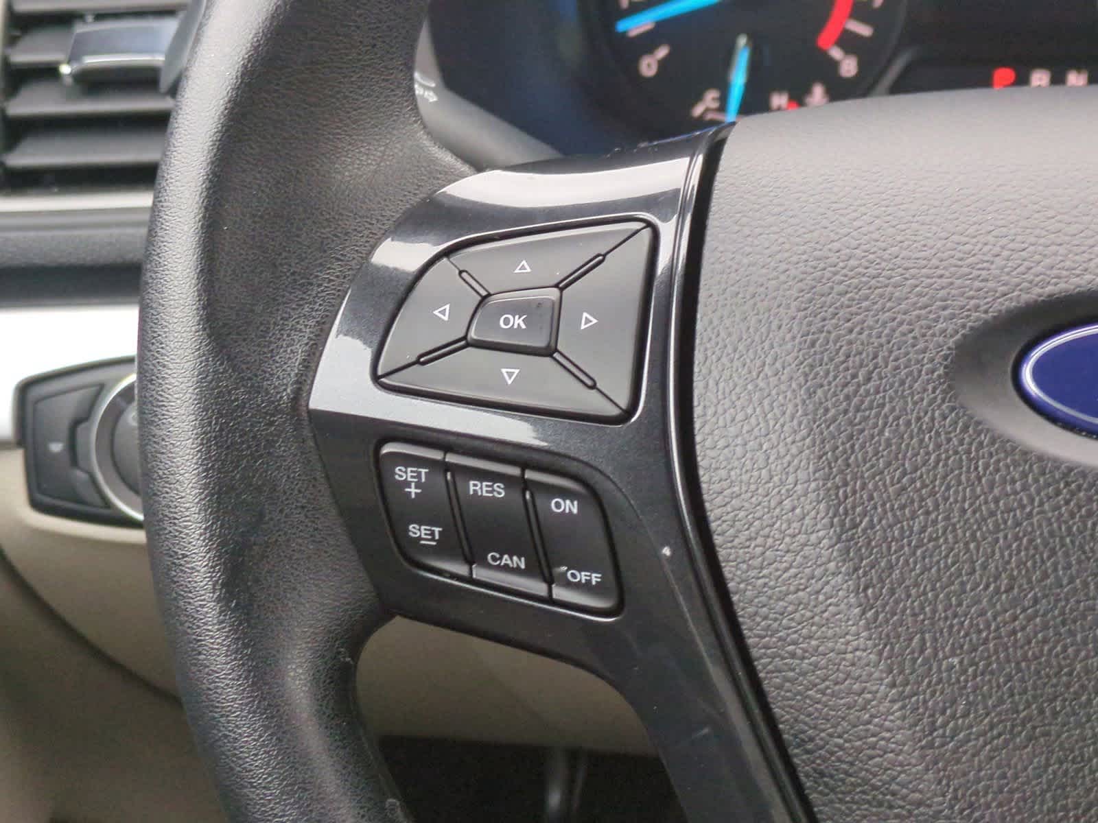 Thumbnail: 2019 Ford Explorer - 24