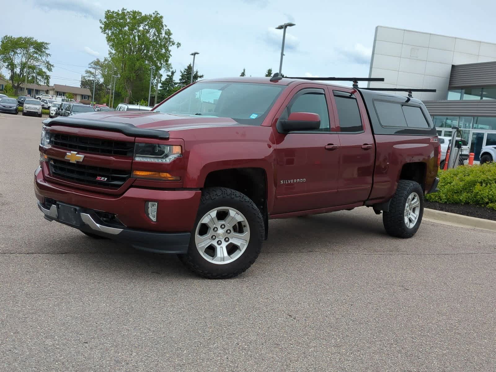 2017 Chevrolet Silverado 1500 LT -
                  Waterford, MI