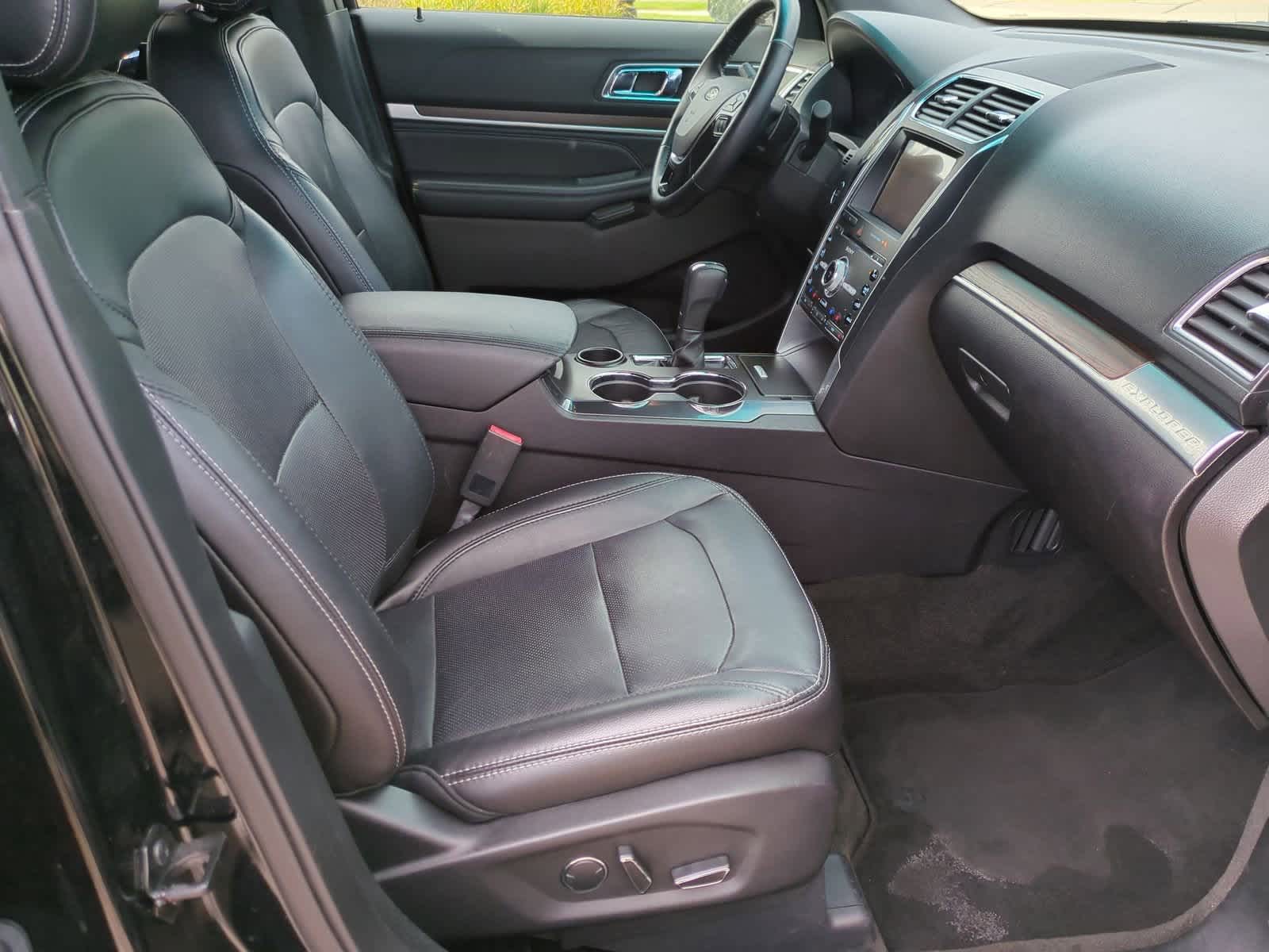 Thumbnail: 2017 Ford Explorer - 21