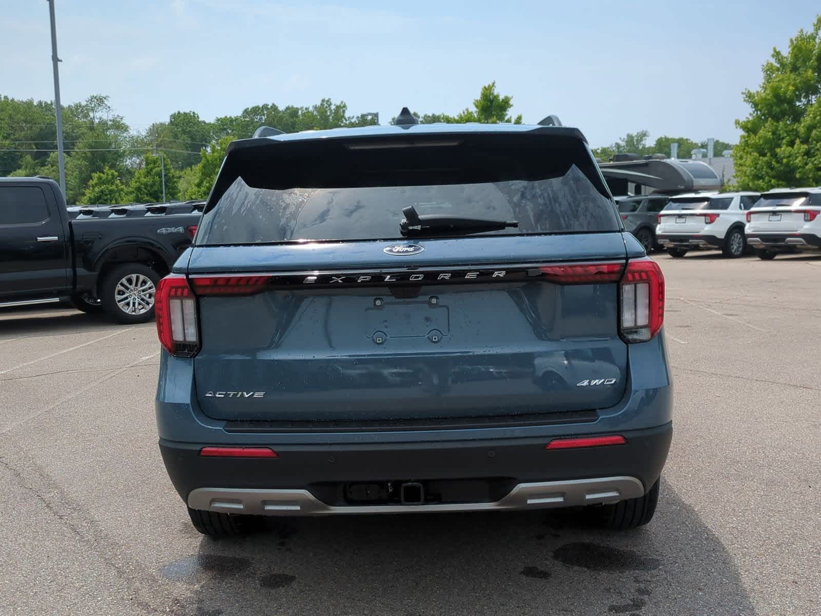 2025 Ford Explorer Active 7