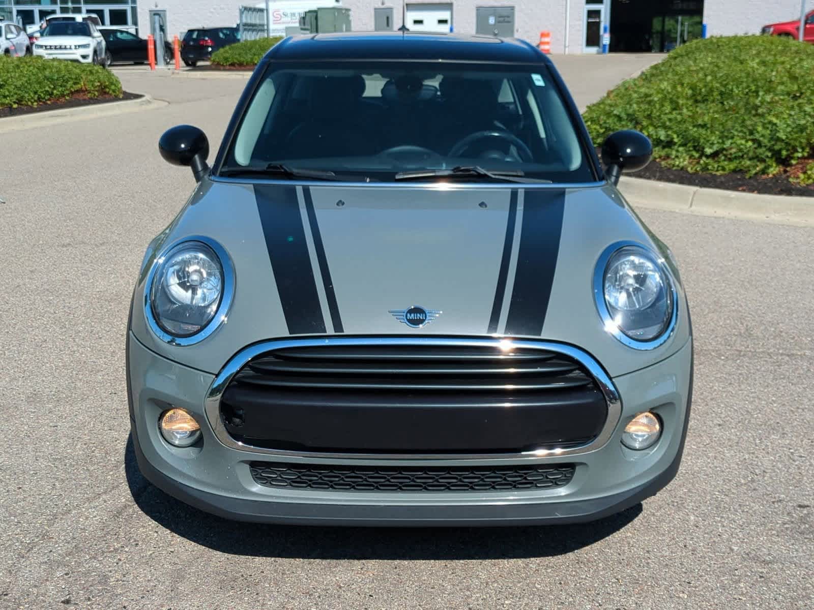 Thumbnail: 2019 MINI Cooper Hardtop - 3