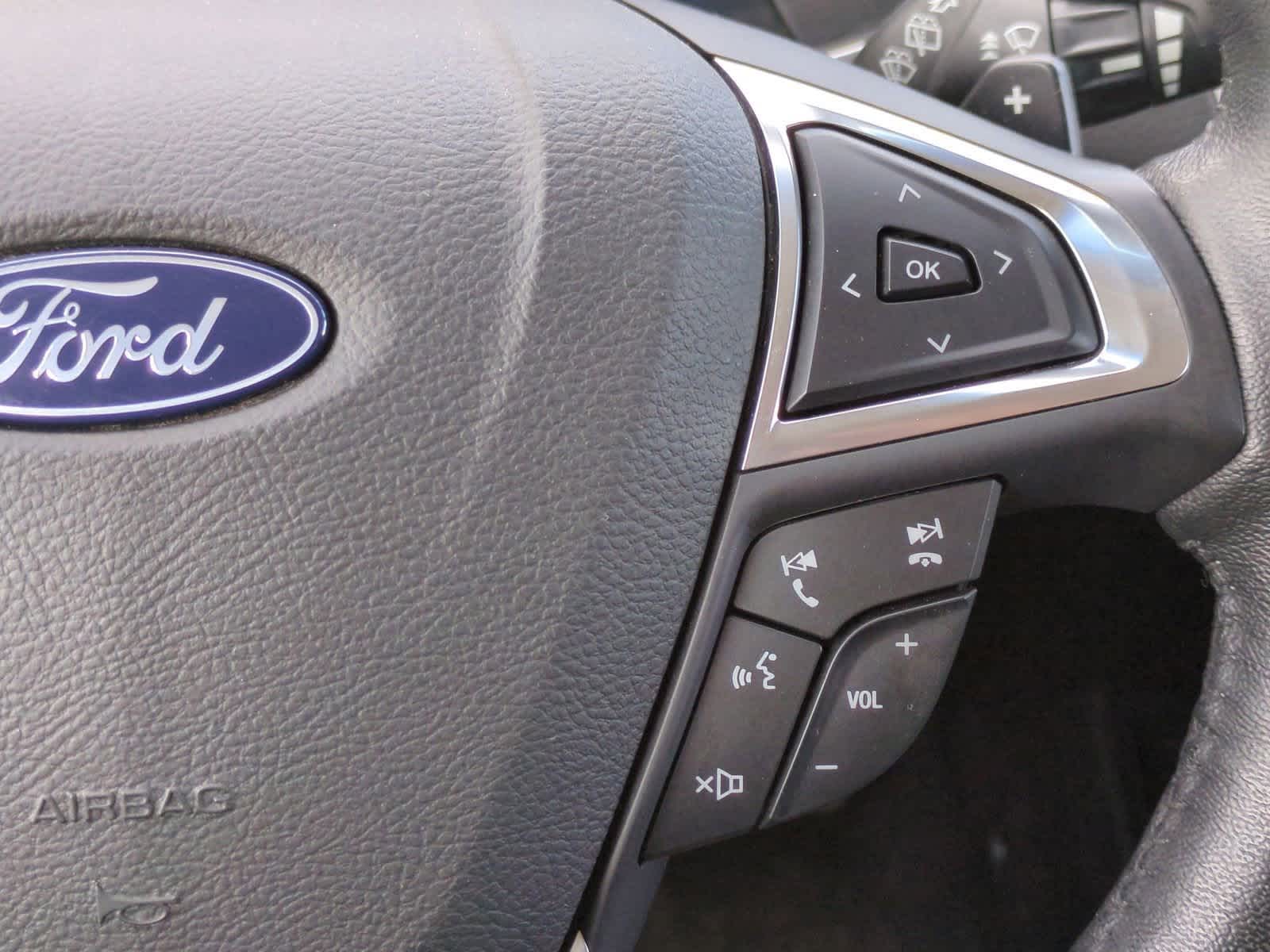 Thumbnail: 2018 Ford Edge - 24