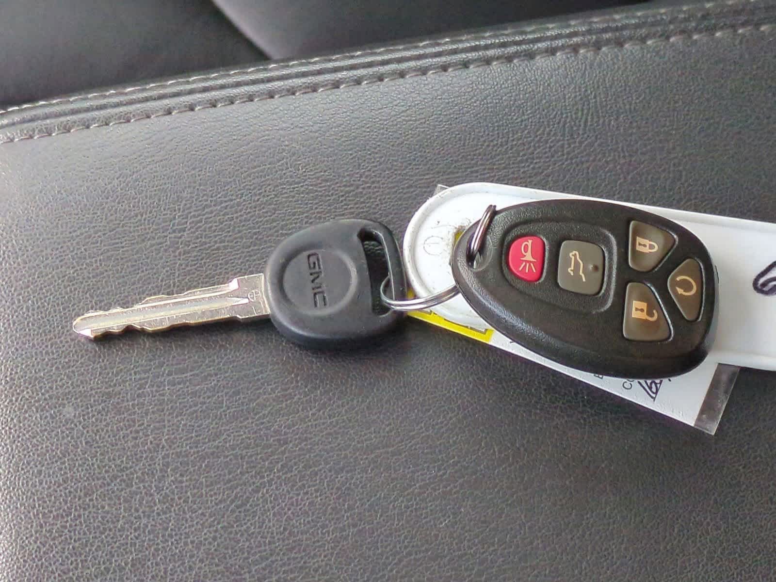 Thumbnail: 2015 GMC Acadia - 35