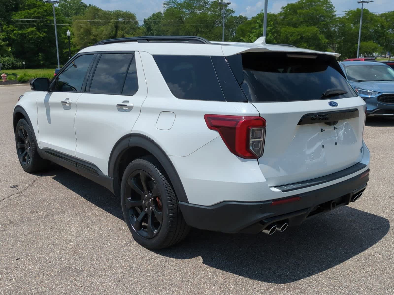 Thumbnail: 2021 Ford Explorer - 6