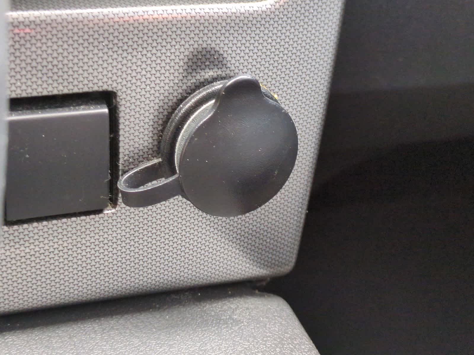 Thumbnail: 2011 Jeep Liberty - 29