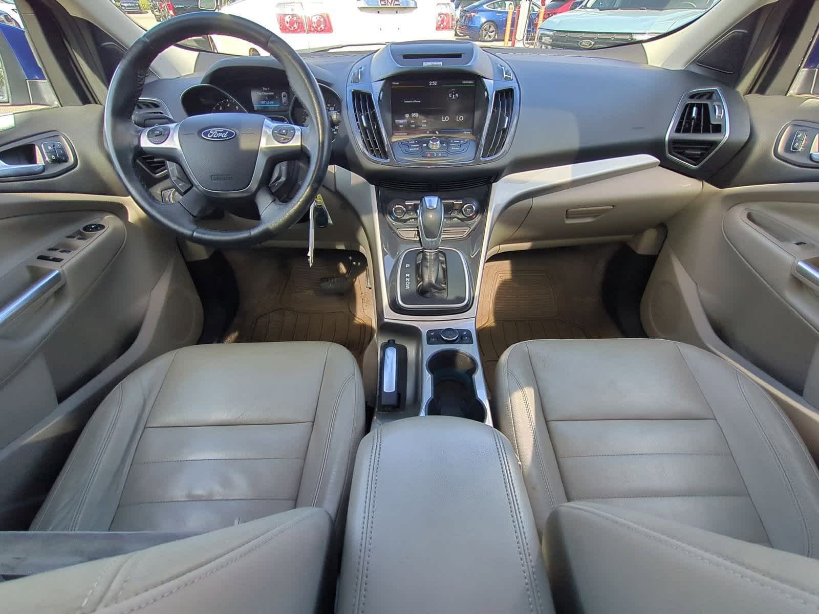 Thumbnail: 2013 Ford Escape - 15