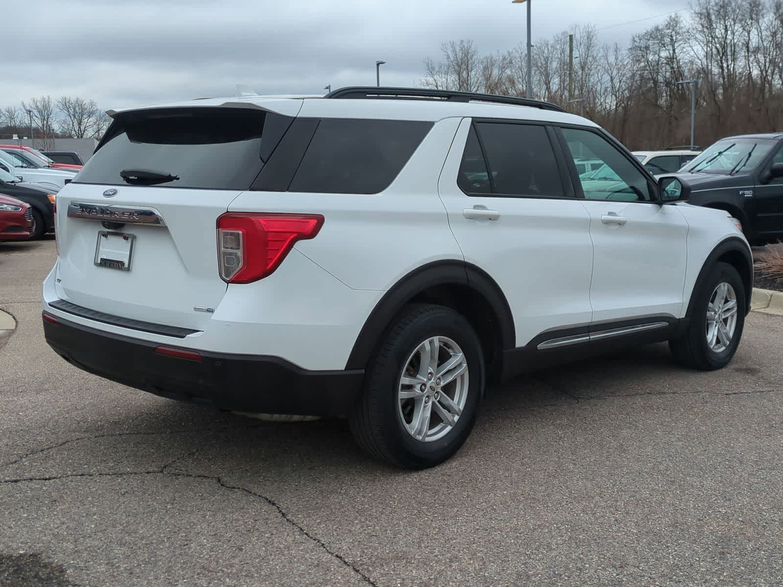 Thumbnail: 2020 Ford Explorer - 8