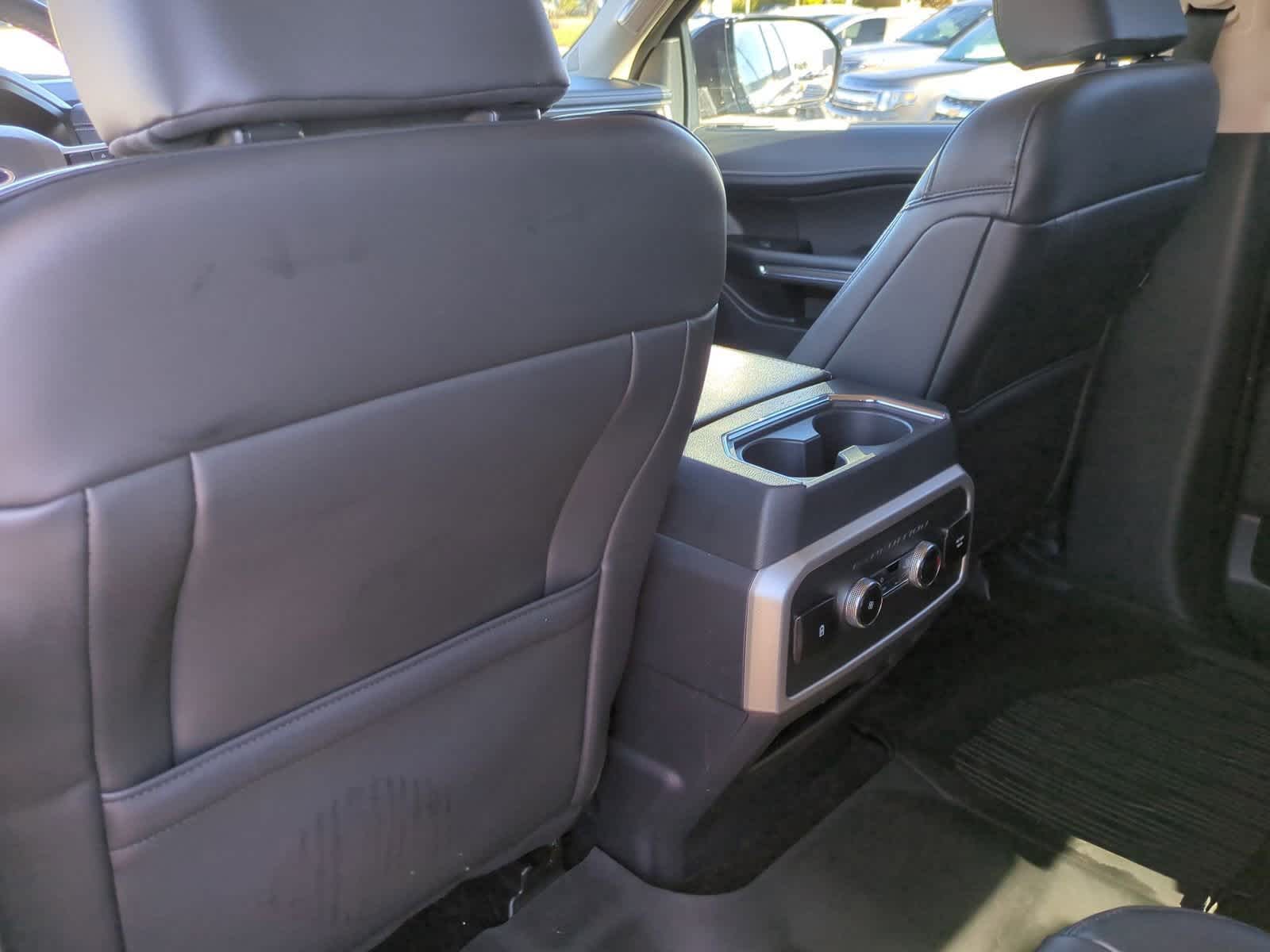 Thumbnail: 2022 Ford Expedition - 18