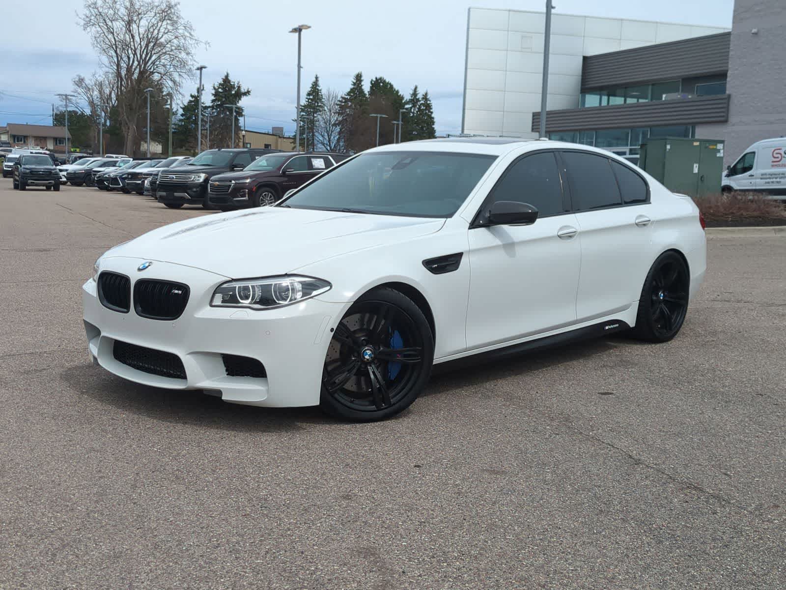 2016 BMW M5 Base -
                  Waterford, MI