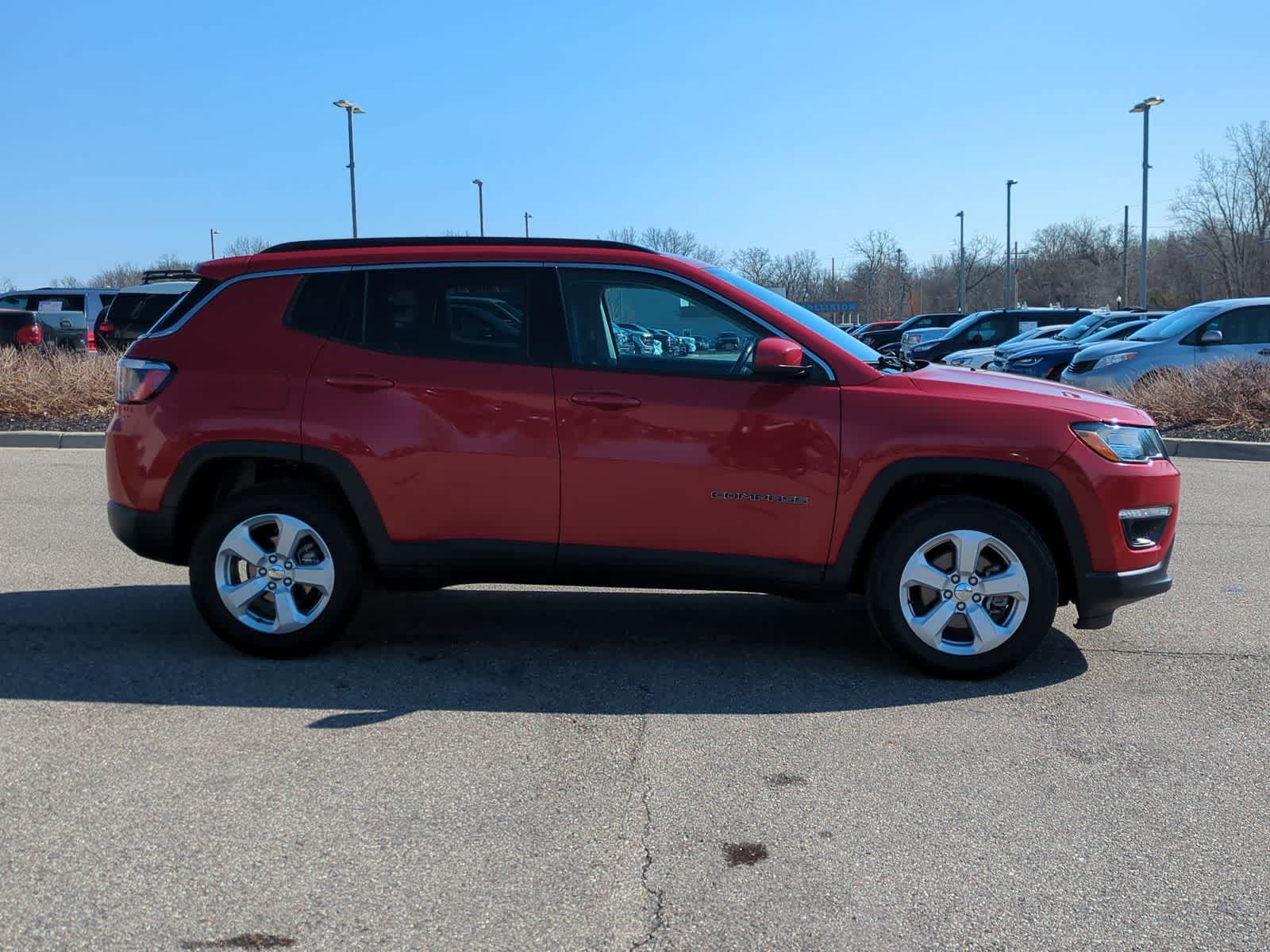 Thumbnail: 2020 Jeep Compass - 9