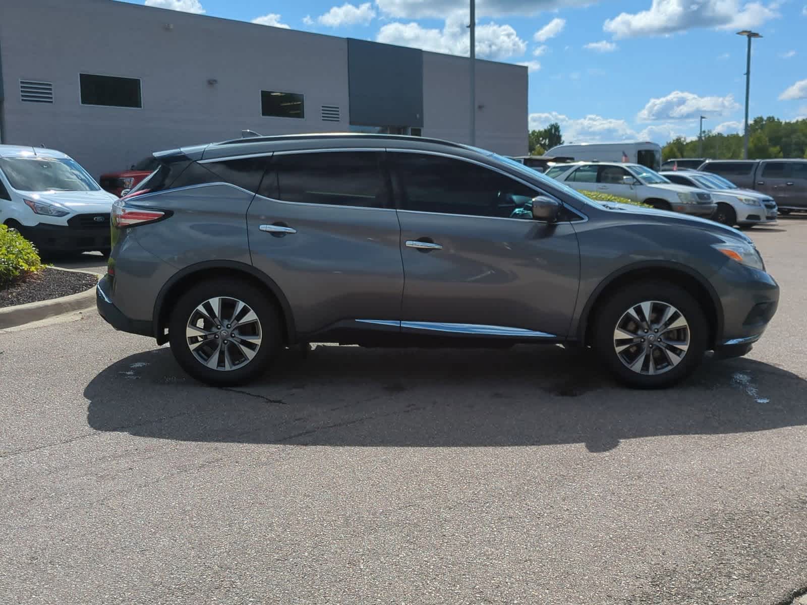 Thumbnail: 2017 Nissan Murano - 9