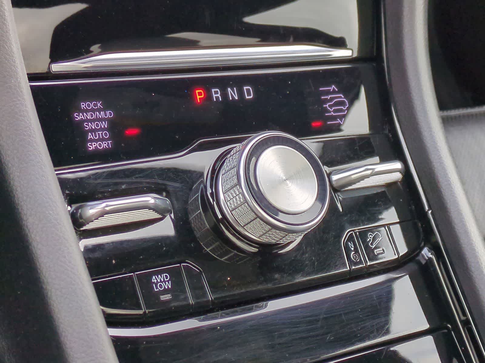 Thumbnail: 2022 Jeep Grand Cherokee - 34