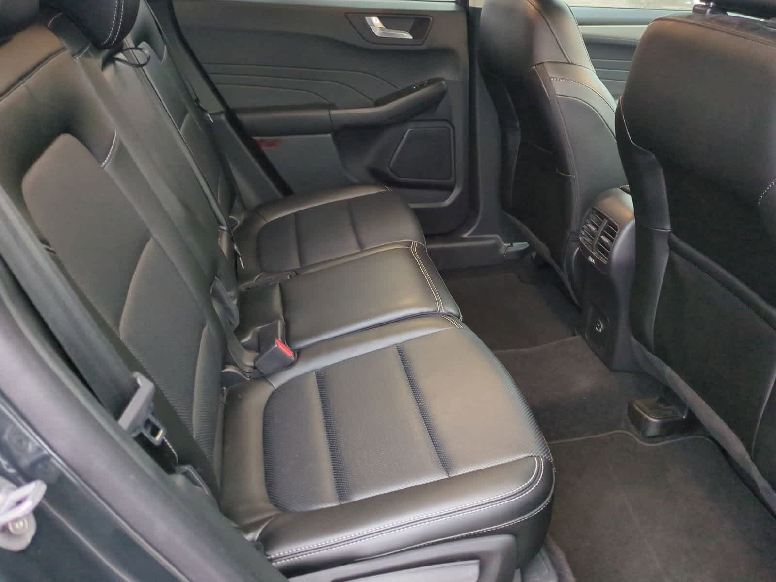 Thumbnail: 2022 Ford Escape - 20